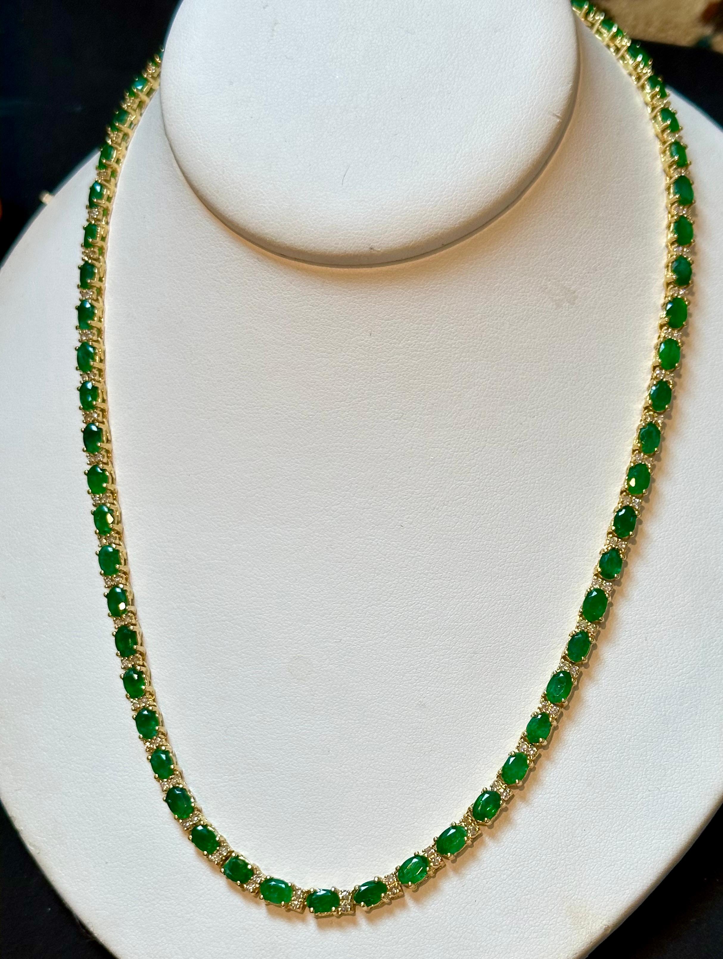 30 Carat Oval Brazilian Emerald & 3 Carat Diamond Tennis Necklace 14 Karat Gold For Sale 2