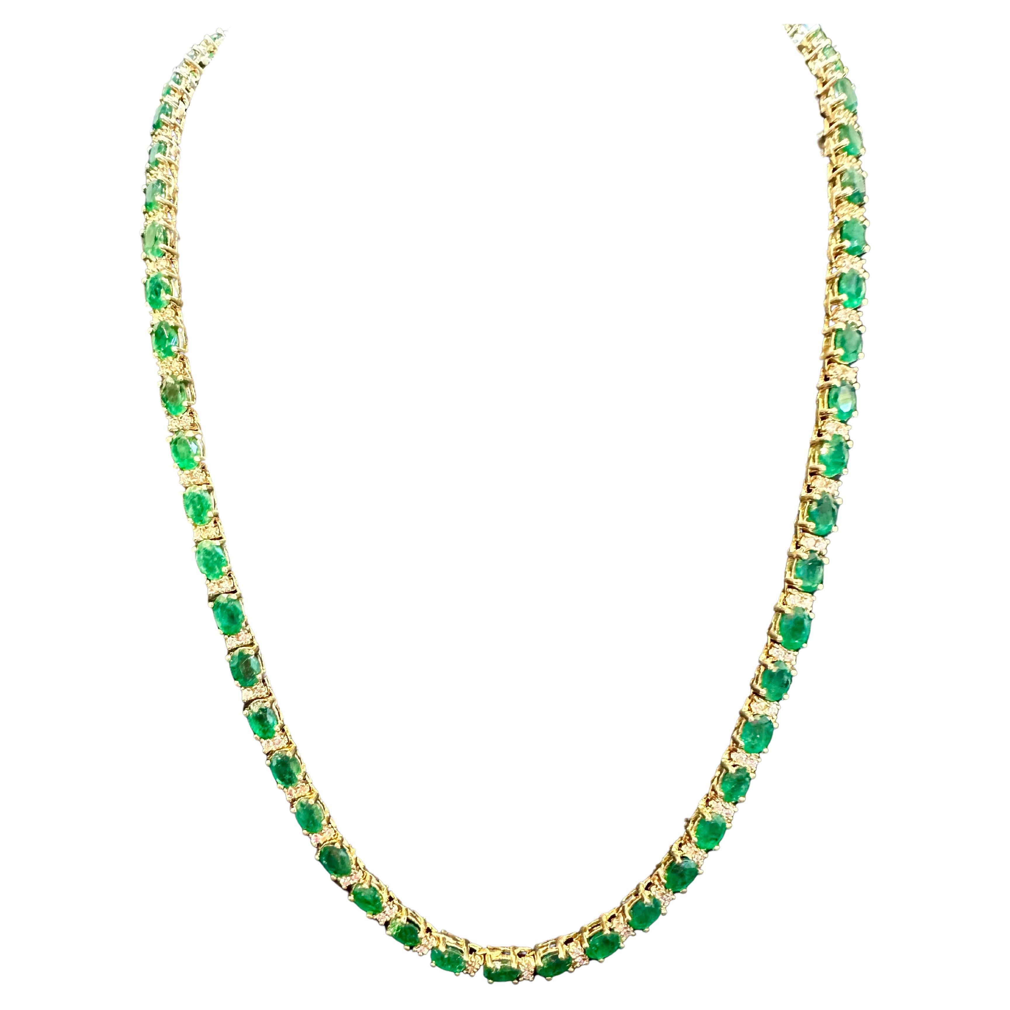 30 Carat Oval Brazilian Emerald & 3 Carat Diamond Tennis Necklace 14 Karat Gold For Sale