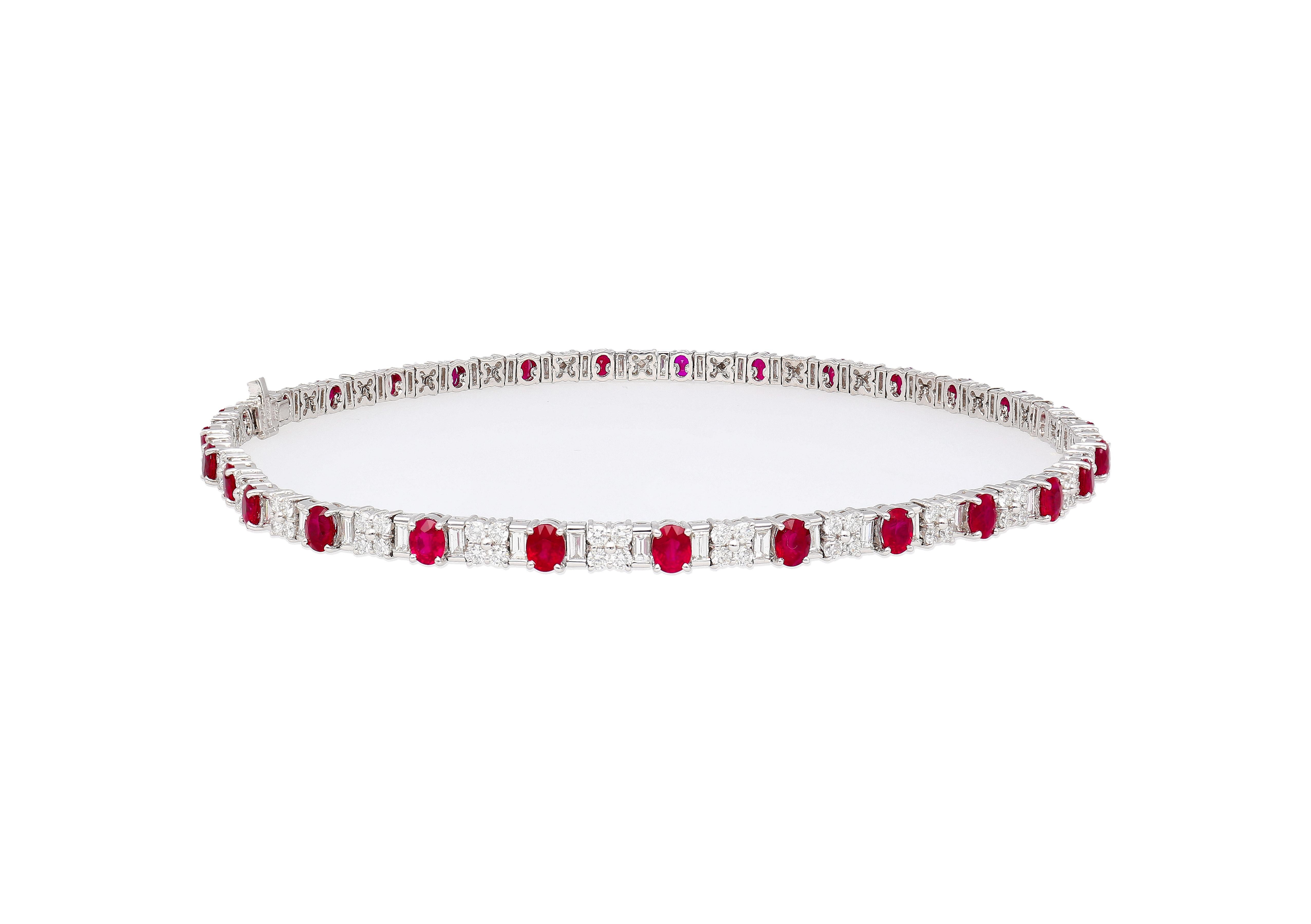 30 Carat Oval Cut Ruby & Mixed Cut Diamond Tennis Necklace in Platinum For Sale 1