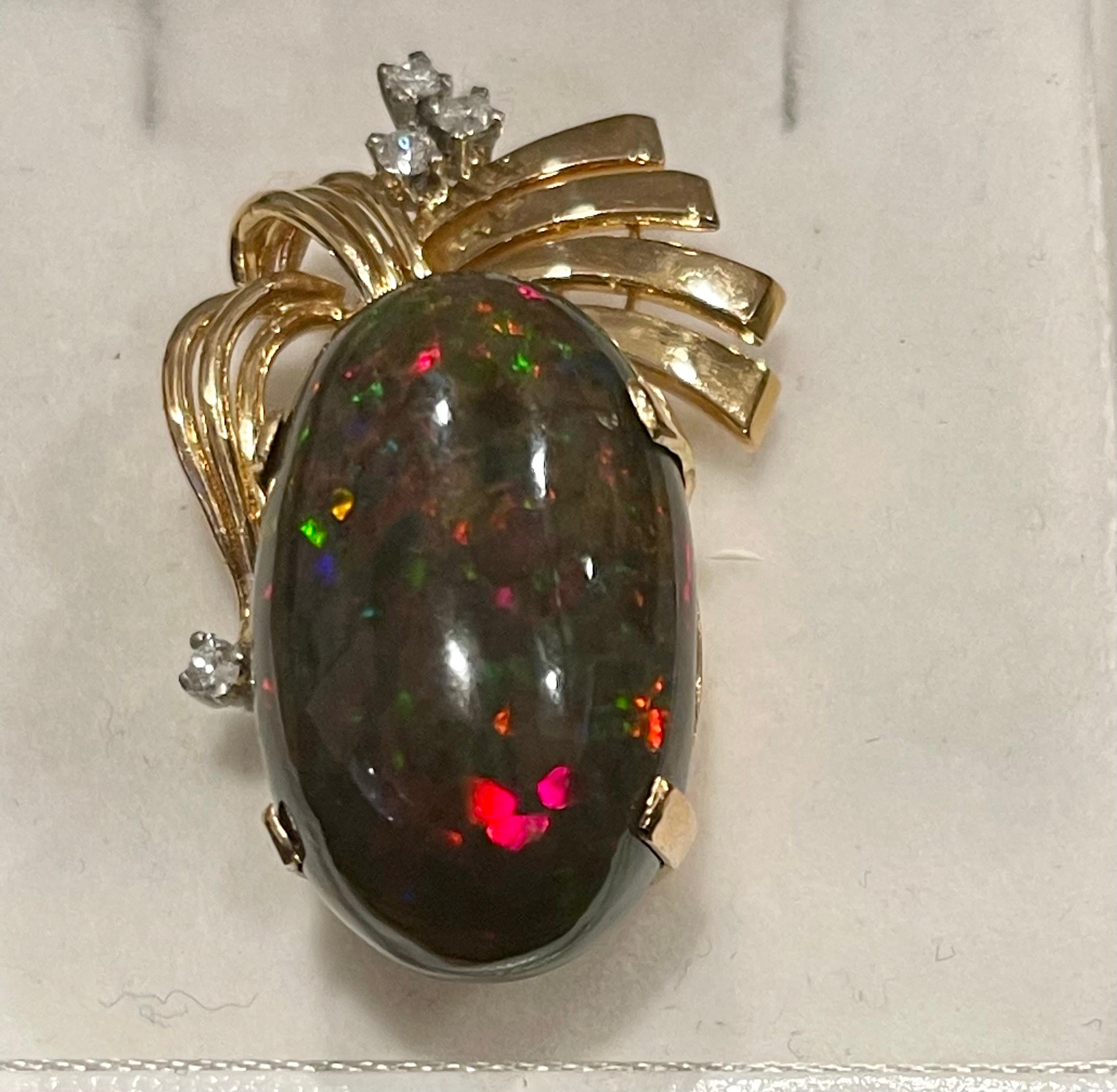 30 Carat Oval Ethiopian Black Opal Pendant/Necklace 18 Karat + 18 Kt Gold Chain For Sale 5