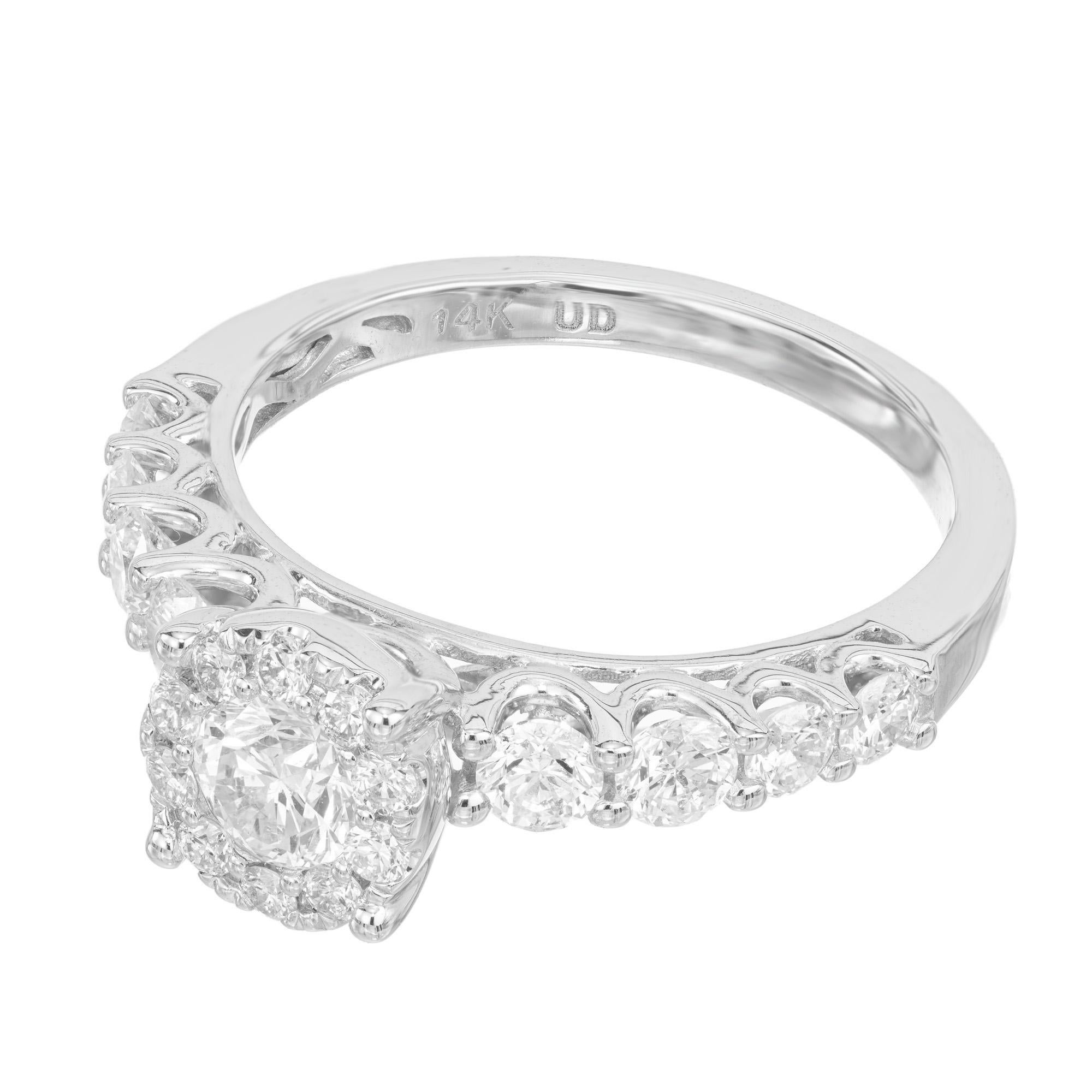 Verlobungsring aus Weißgold mit .30 Karat rundem Diamanten im Brillantschliff mit Halo (Rundschliff) im Angebot