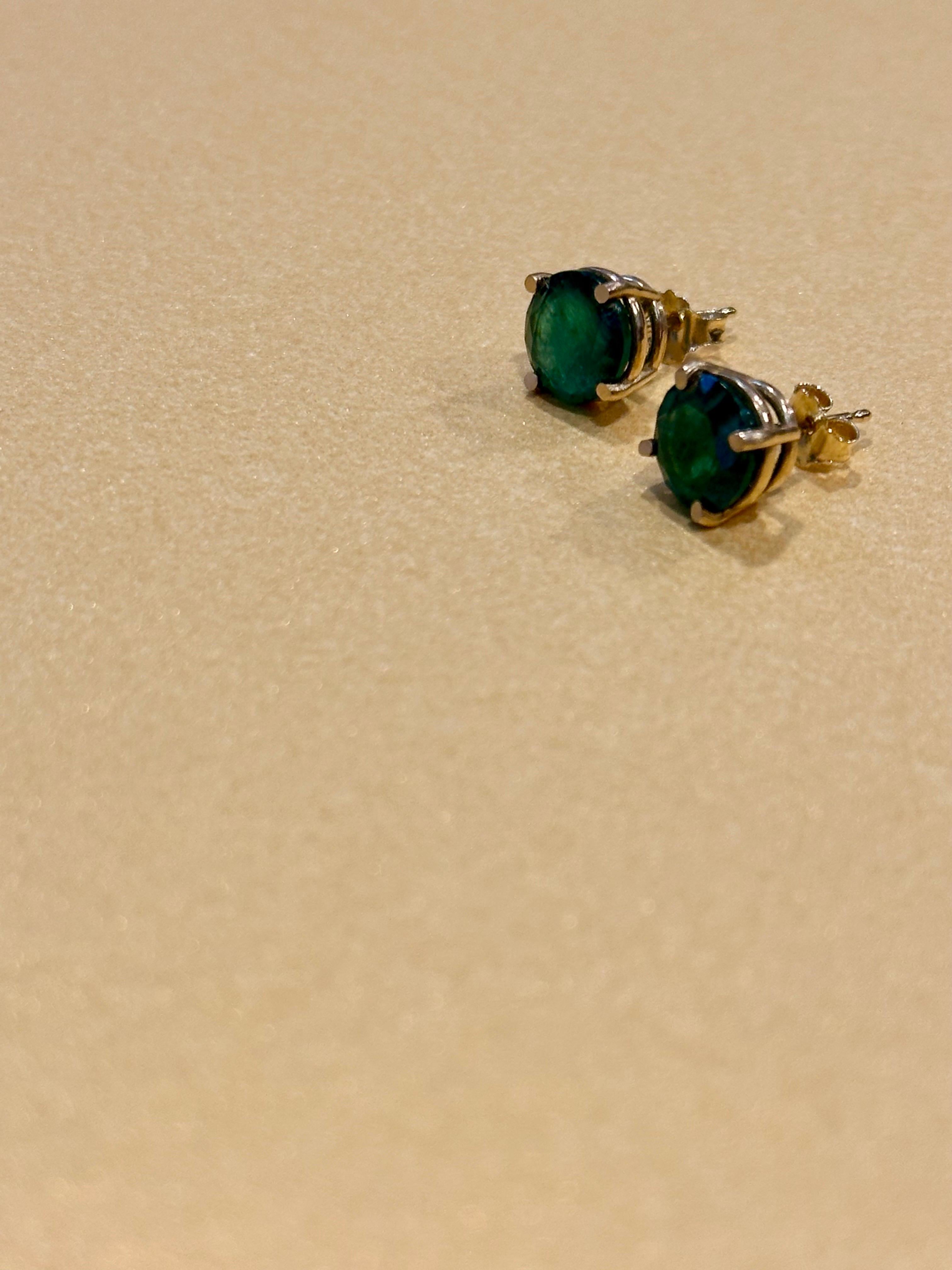 3.0 Carat Round Natural Emerald Stud Post Earrings 14 Karat Yellow Gold For Sale 14