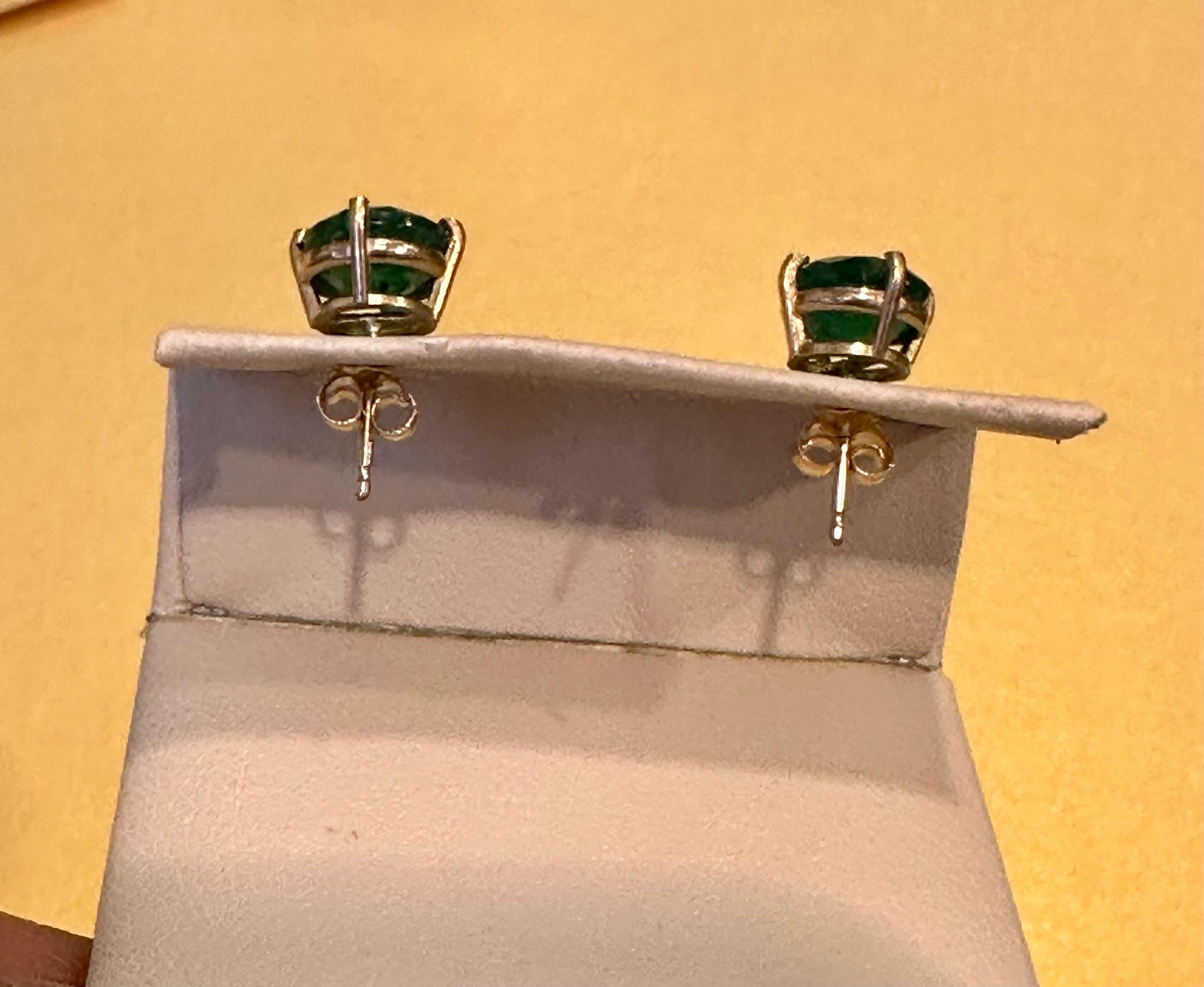 3.0 Carat Round Natural Emerald Stud Post Earrings 14 Karat Yellow Gold In New Condition For Sale In New York, NY