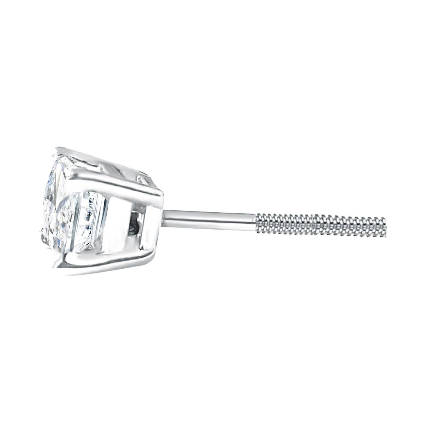 0.30 Carat Solitaire Princess Cut Diamond Stud in 14 Karat White Gold In New Condition For Sale In Miami, FL