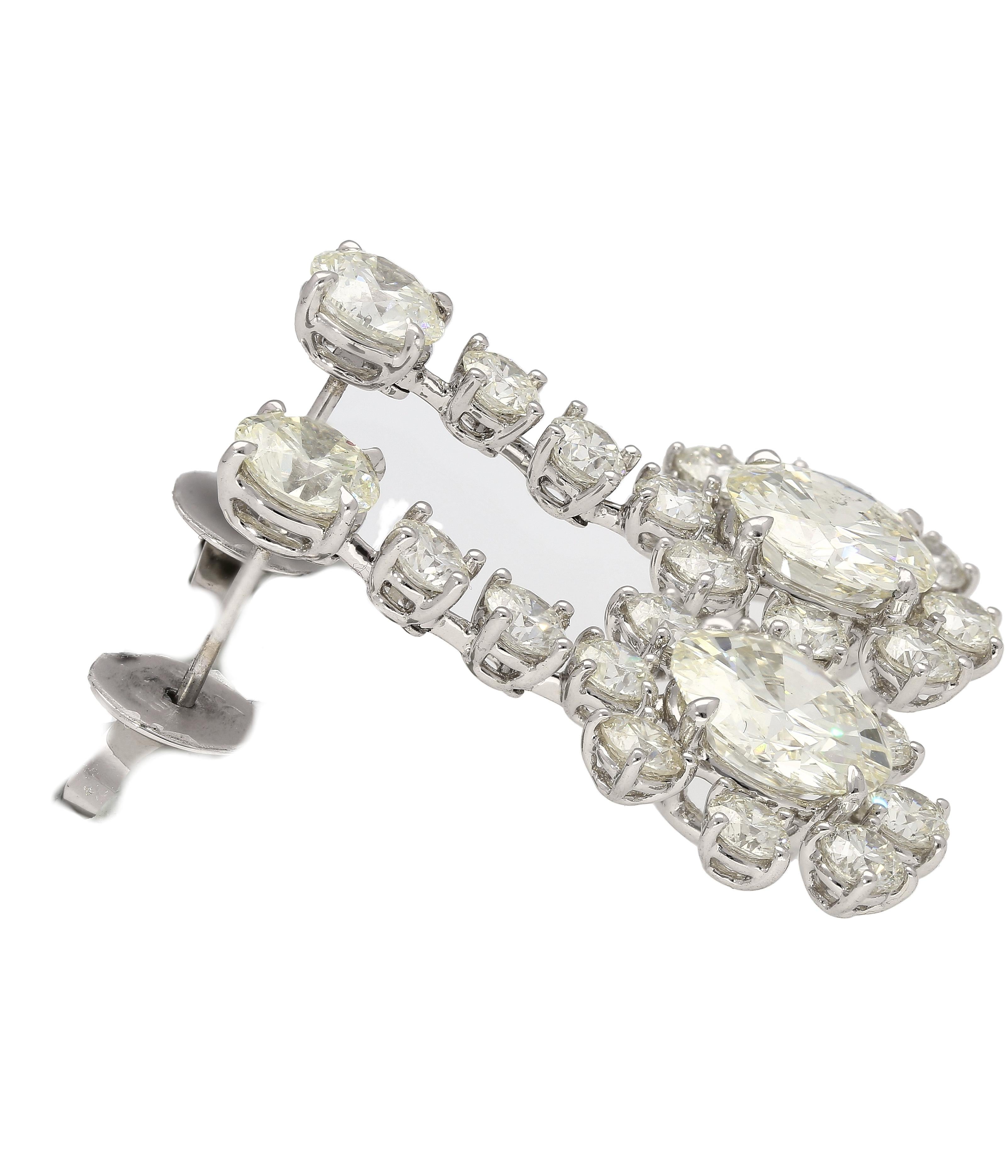 Collier et boucles d'oreilles en or 18 carats avec diamants blancs de plus de 30 carats certifiés ronds en vente 4
