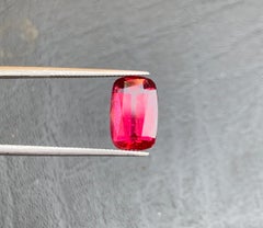 3,0 Karat Rosa-roter Turmalin im Kissenschliff Edelstein für Schmuck