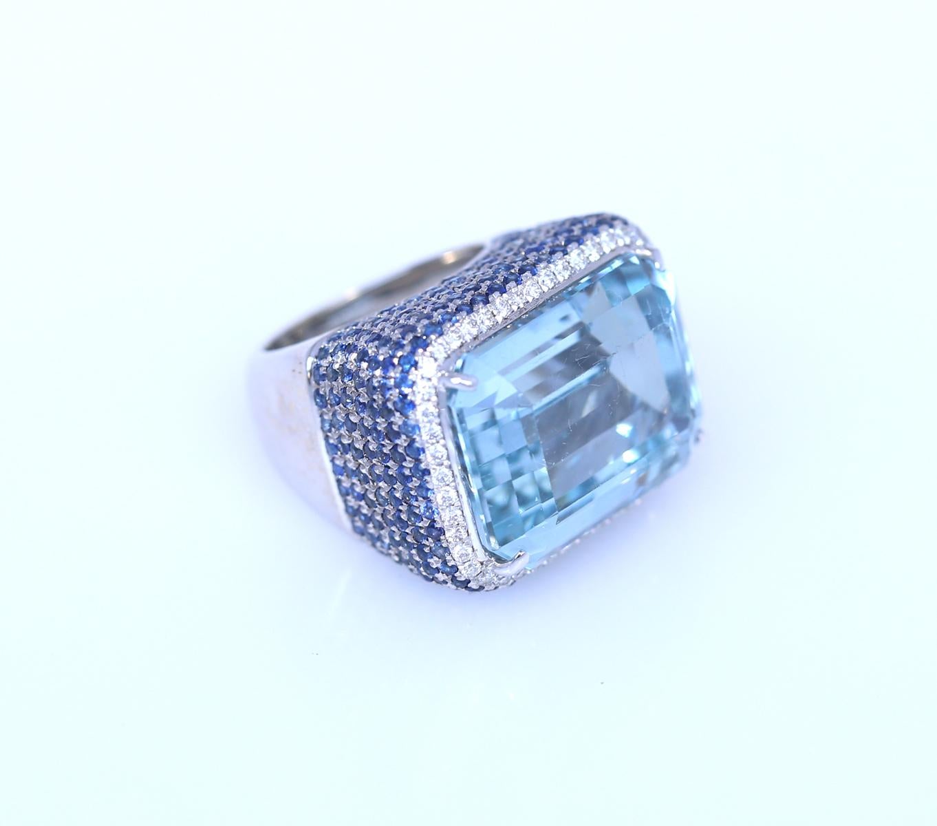 30 Ct Aquamarine 3 Ct Sapphires Diamond Ring, 1995 For Sale 1