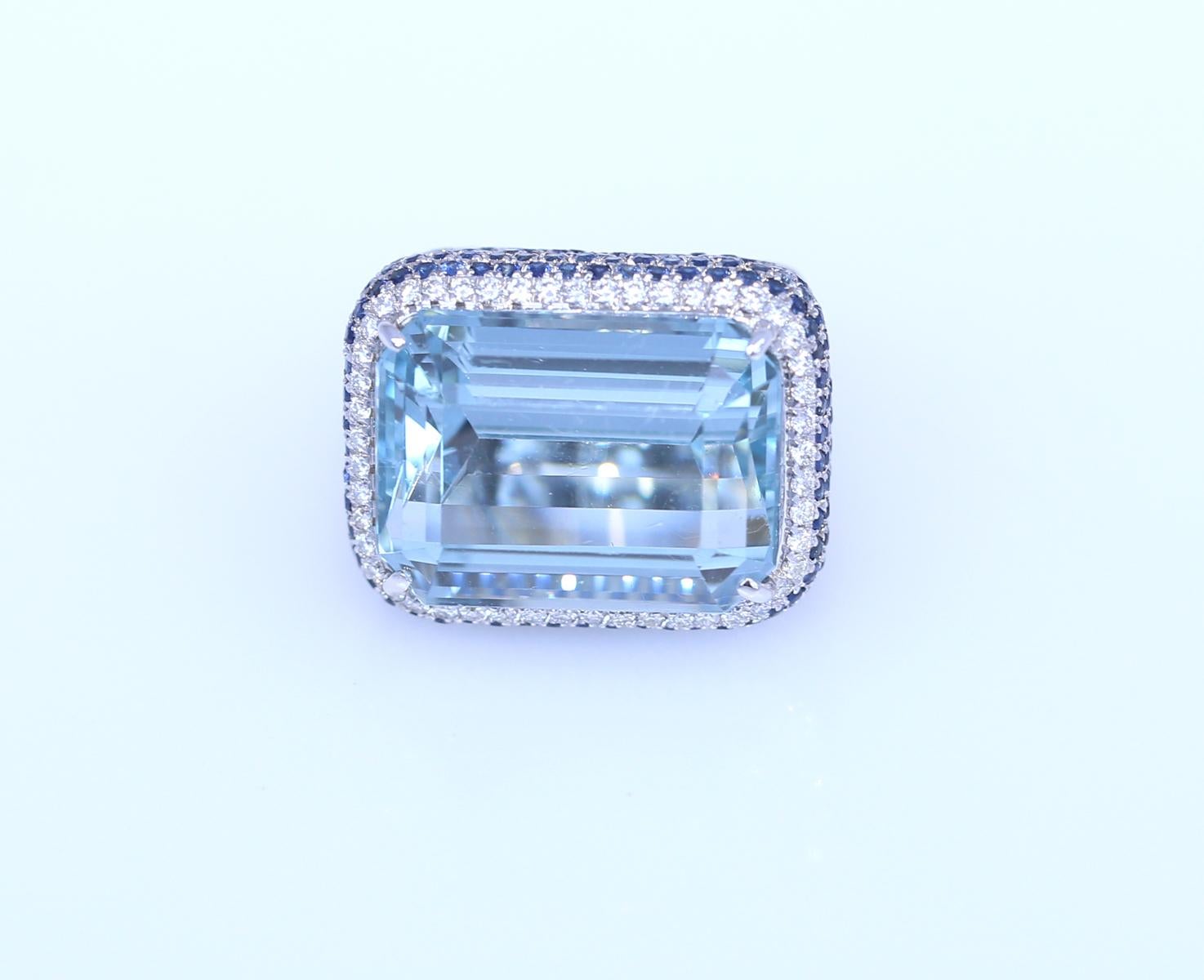 30 Ct Aquamarine 3 Ct Sapphires Diamond Ring, 1995 For Sale 2