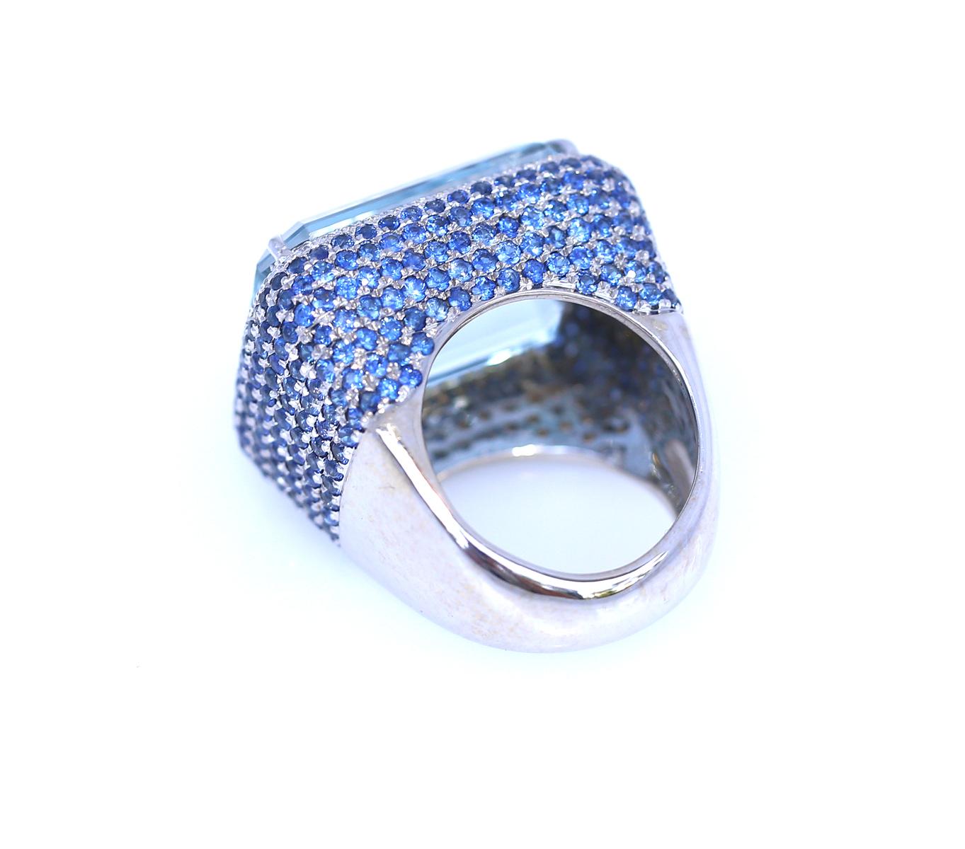 30 Ct Aquamarine 3 Ct Sapphires Diamond Ring, 1995 For Sale 4