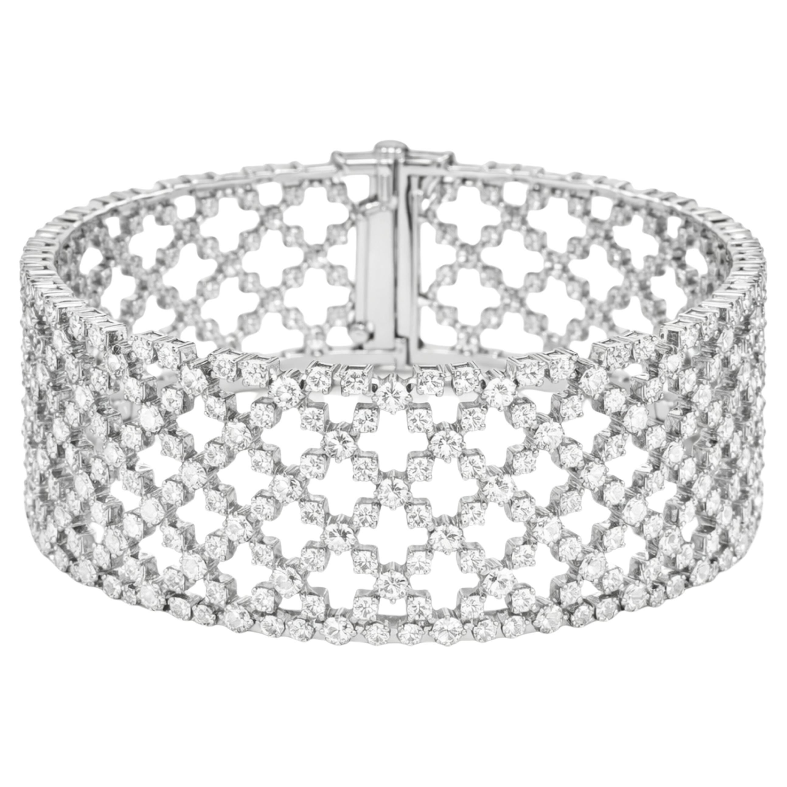 30 Ct. Diamond Lace Link Bracelet For Sale
