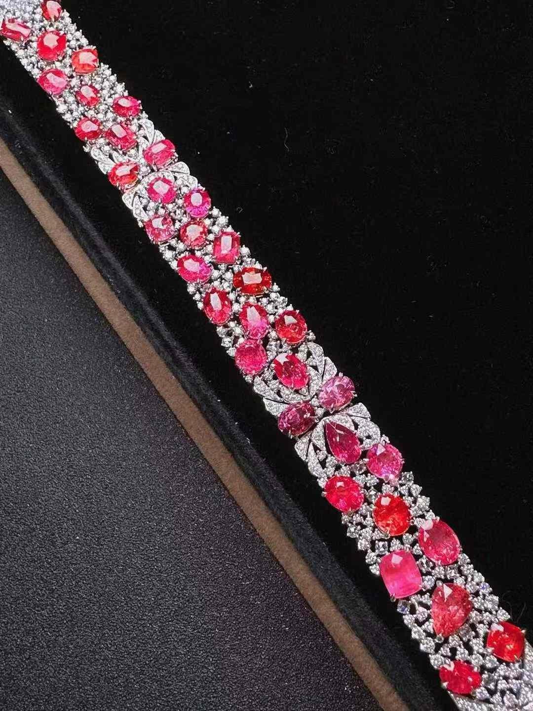 30 Ct Spinel Diamond Bracelet in 18K White Gold For Sale