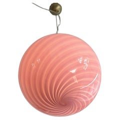 Pendentif bonbons de Murano vintage en verre tourbillonnant rose, fabriqué en Italie