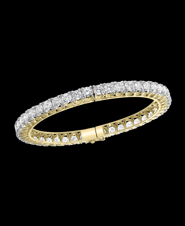 30 Pointer Each, 29 Ct Single Line Eternity 18 Kt Gold and Diamond Bangle, Pair For Sale 1