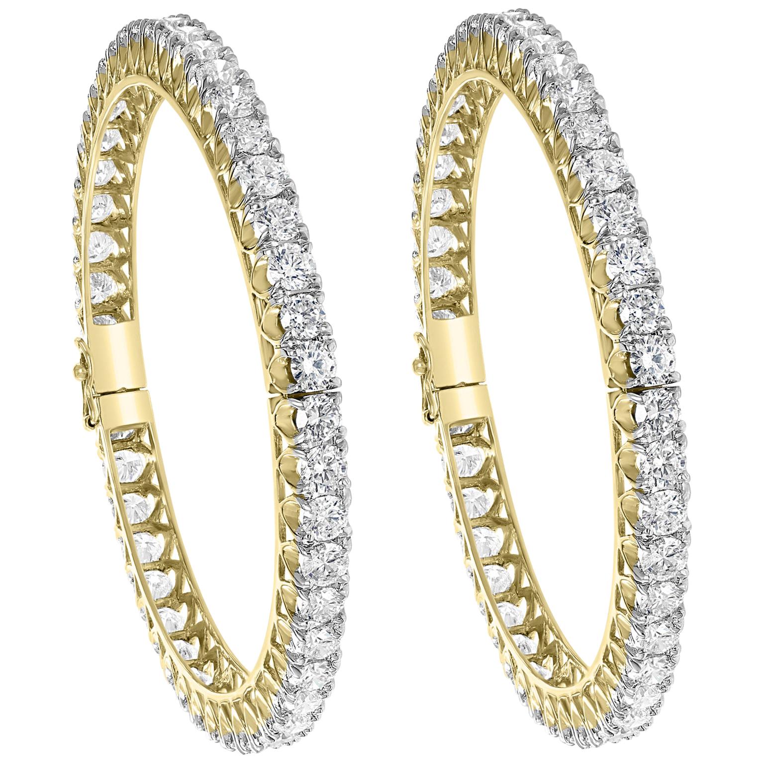 30 Pointer Each, 29 Ct Single Line Eternity 18 Kt Gold and Diamond Bangle, Pair For Sale