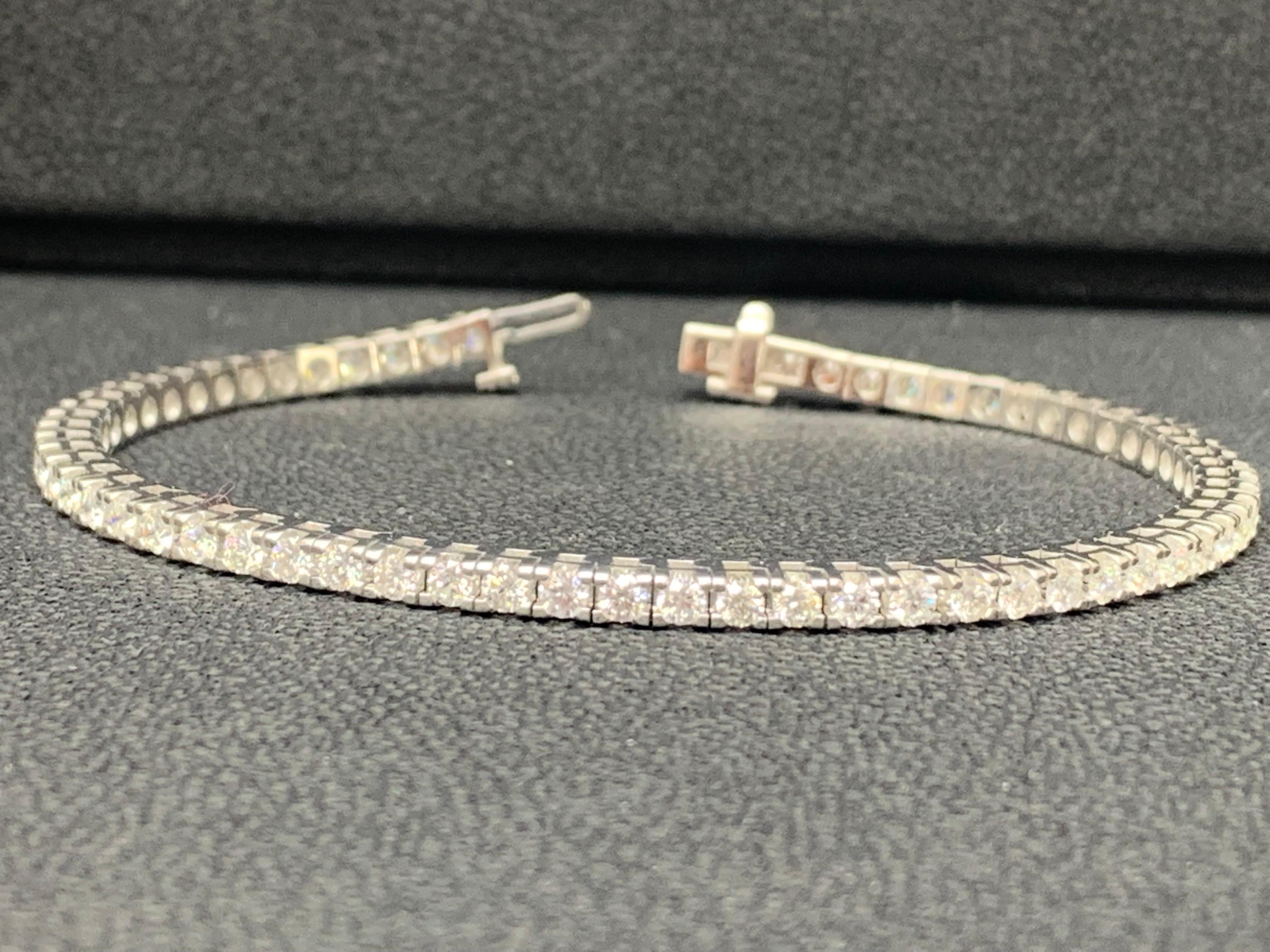 Bracelet tennis en or blanc 14 carats avec diamants ronds taille brillant de 3,00 carats en vente 6