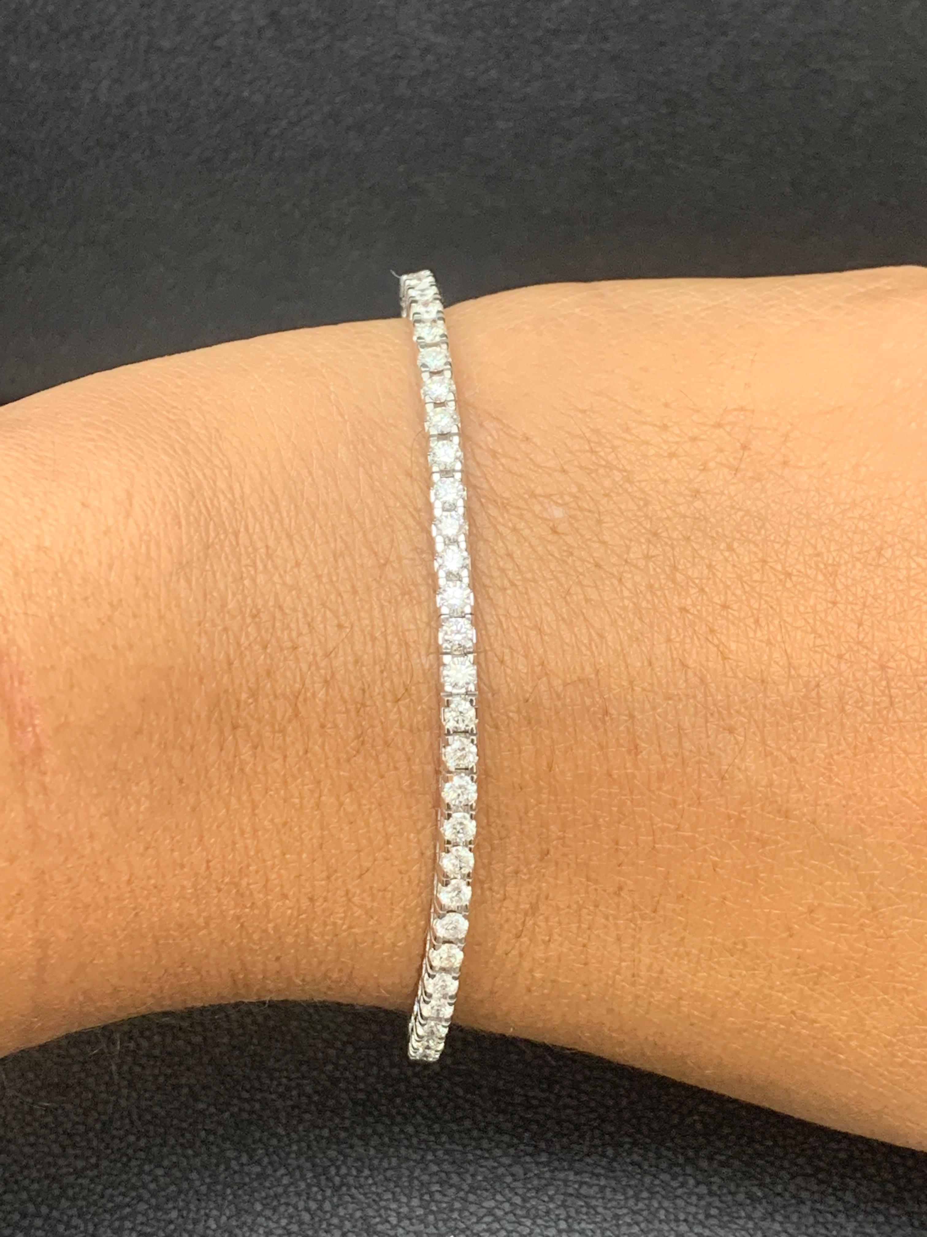 Bracelet tennis en or blanc 14 carats avec diamants ronds taille brillant de 3,00 carats en vente 13