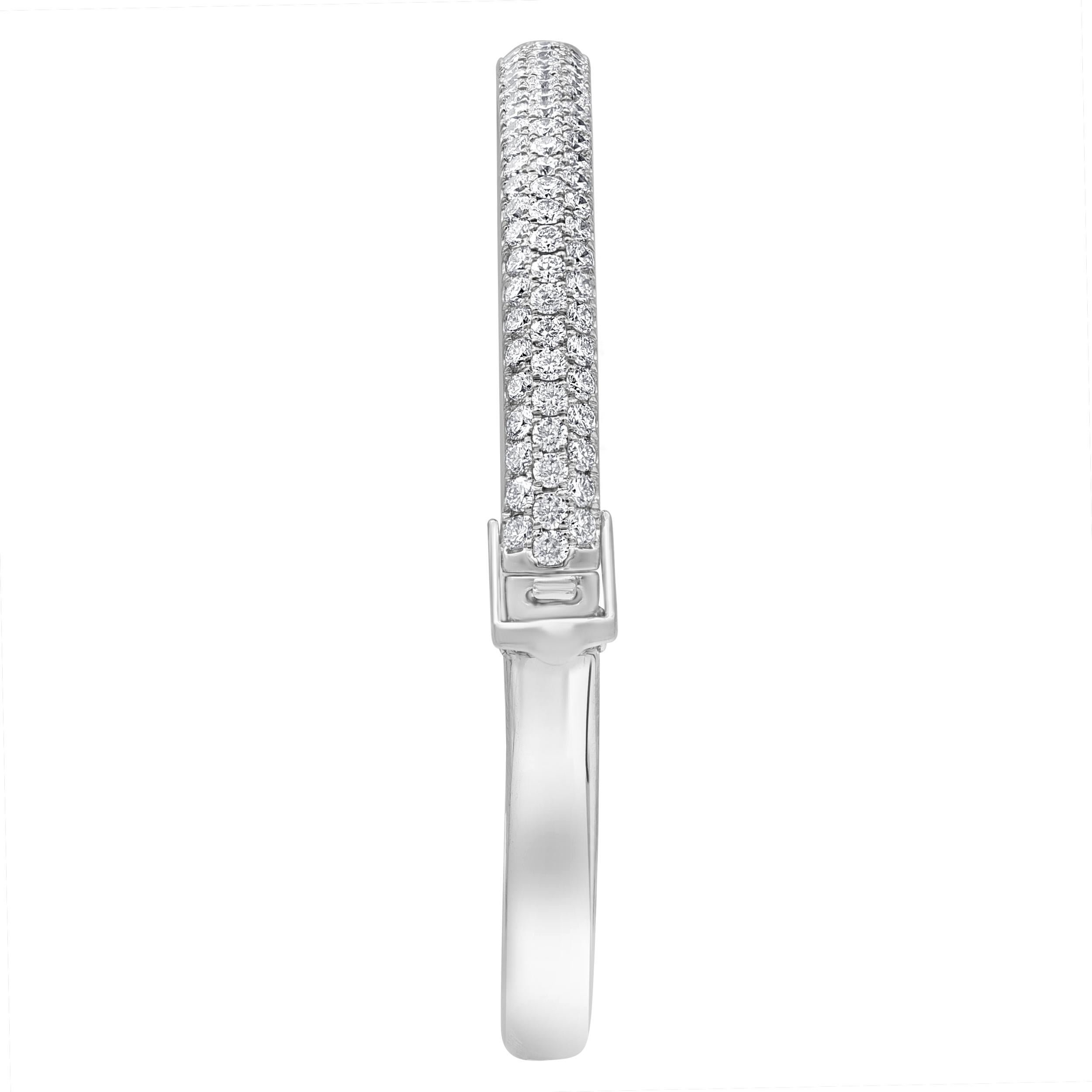 Pulsera de oro blanco de 18 quilates engastada con diamantes de 3,00 quilates Moderno en venta