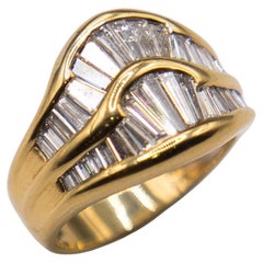 Anello in oro giallo 18k con diamante da 3,00 carati, taglio francese F VVS1 Baguette