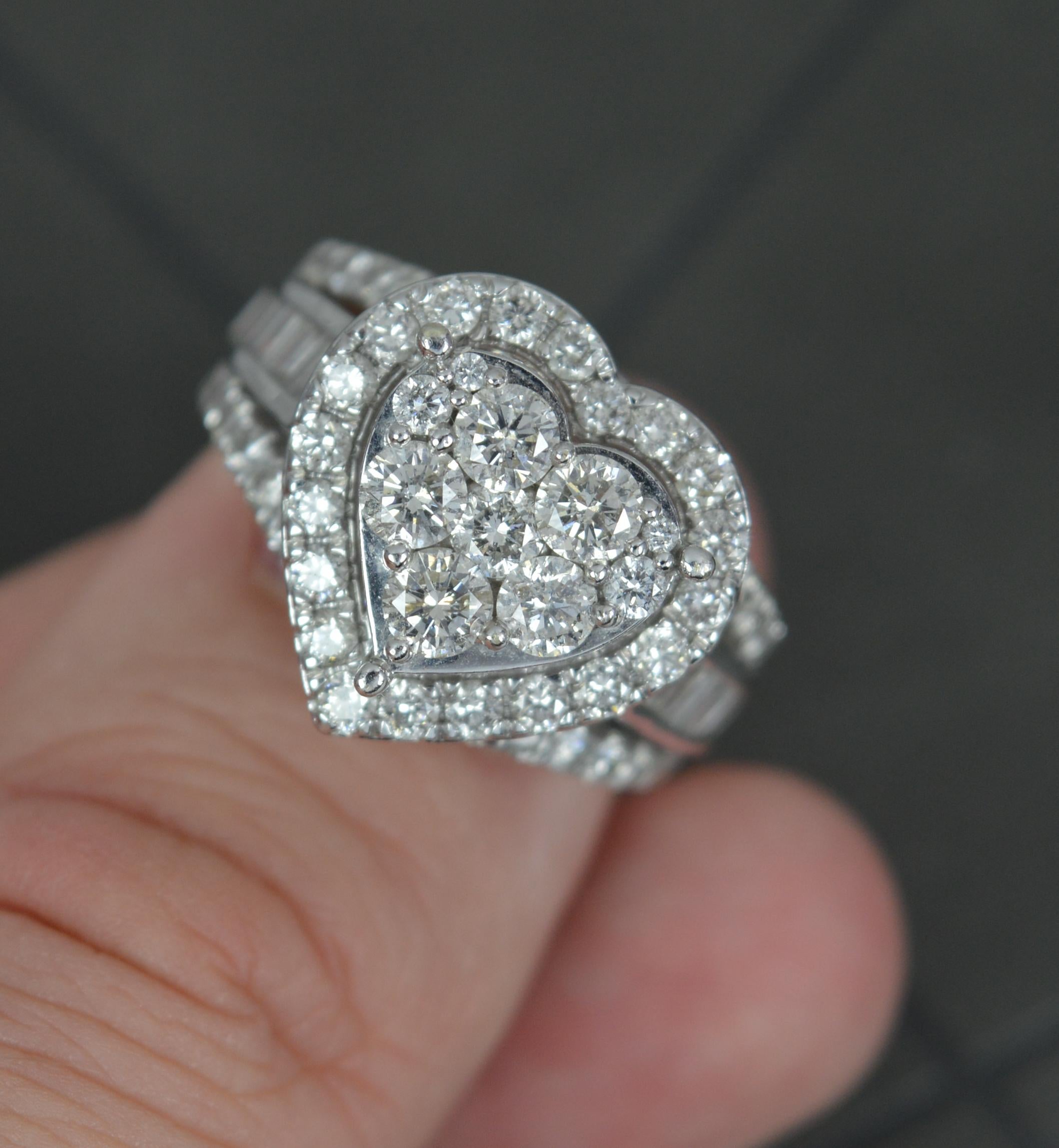 3.00 Carat Diamond and 9ct White Gold Heart Cluster Ring For Sale 1