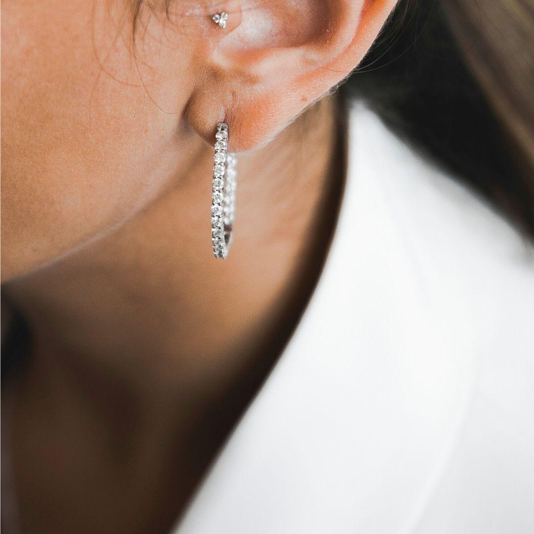 Pendientes Aros de Diamantes de 3,00 Quilates en Oro Blanco de 14 Kilates - Shlomit Rogel en Nuevo estado para la venta en Ramatgan, IL