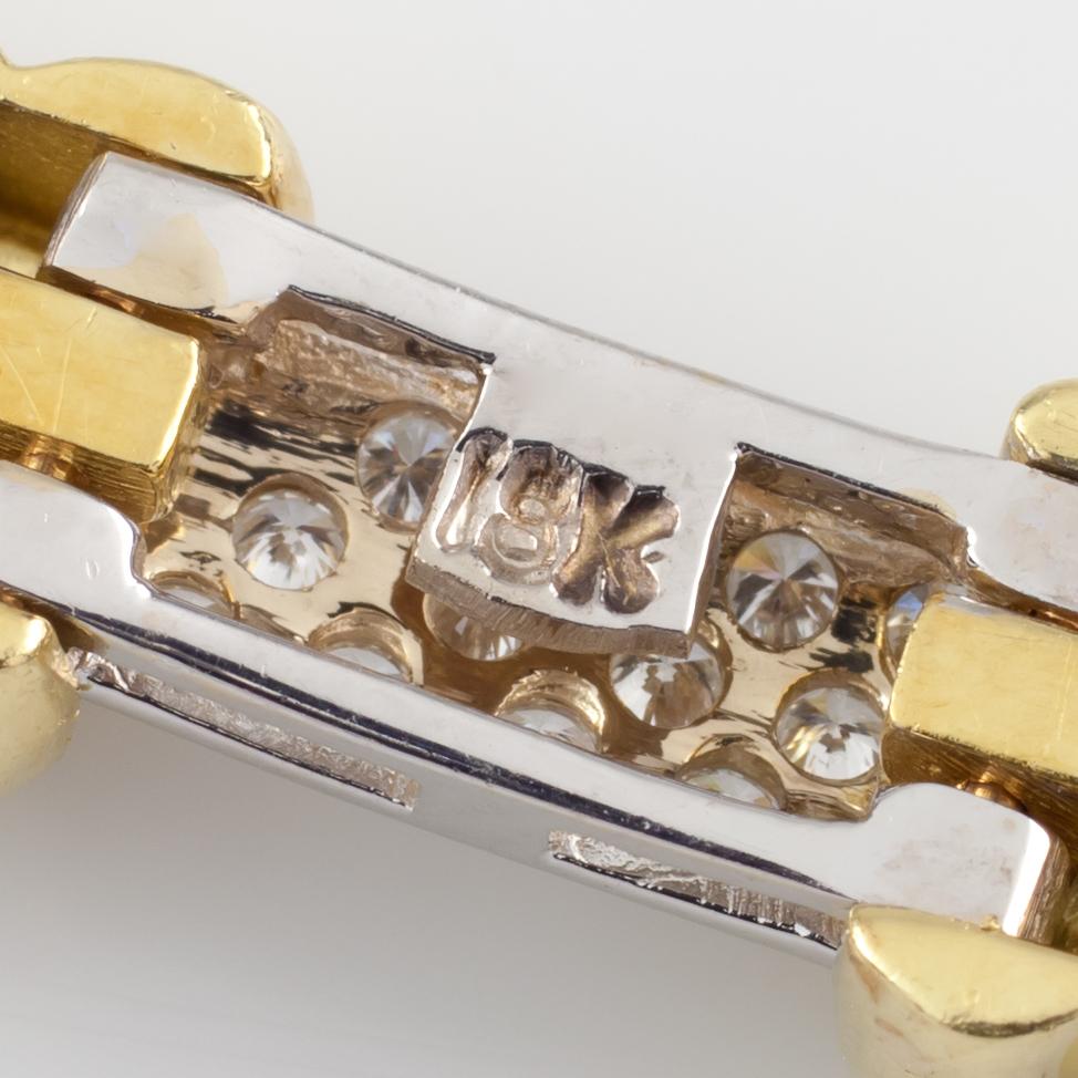 3.00 Carat Diamond Knot Station 18 Karat White and Yellow Gold 2-Tone Bracelet im Angebot 2