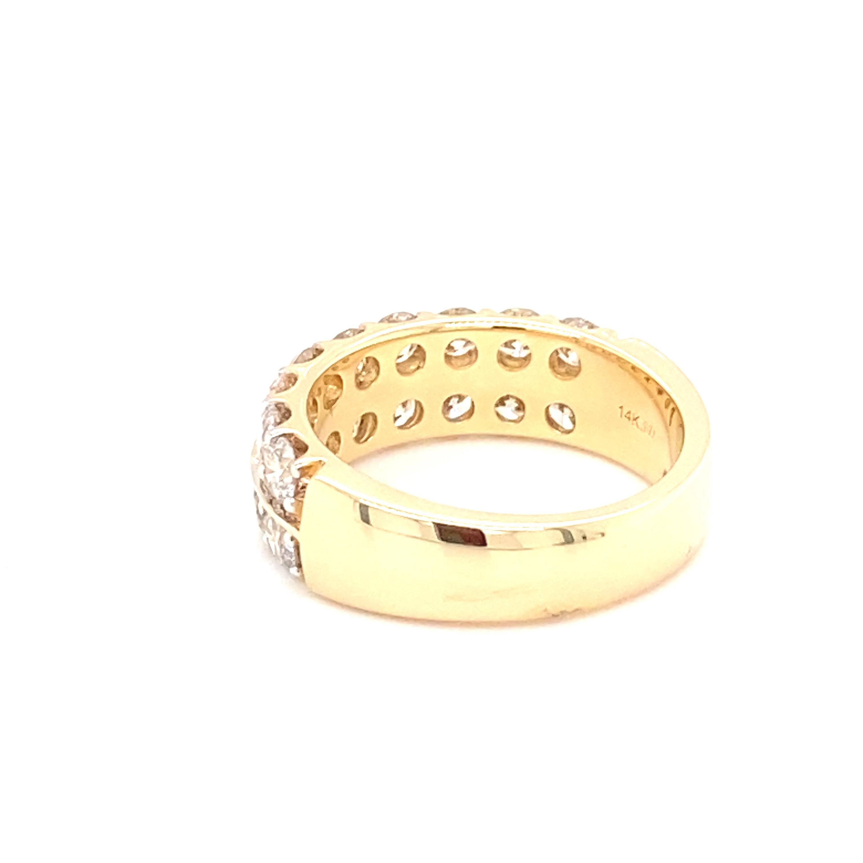 3.00 Carat Diamond Yellow Gold Band Ring For Sale 4
