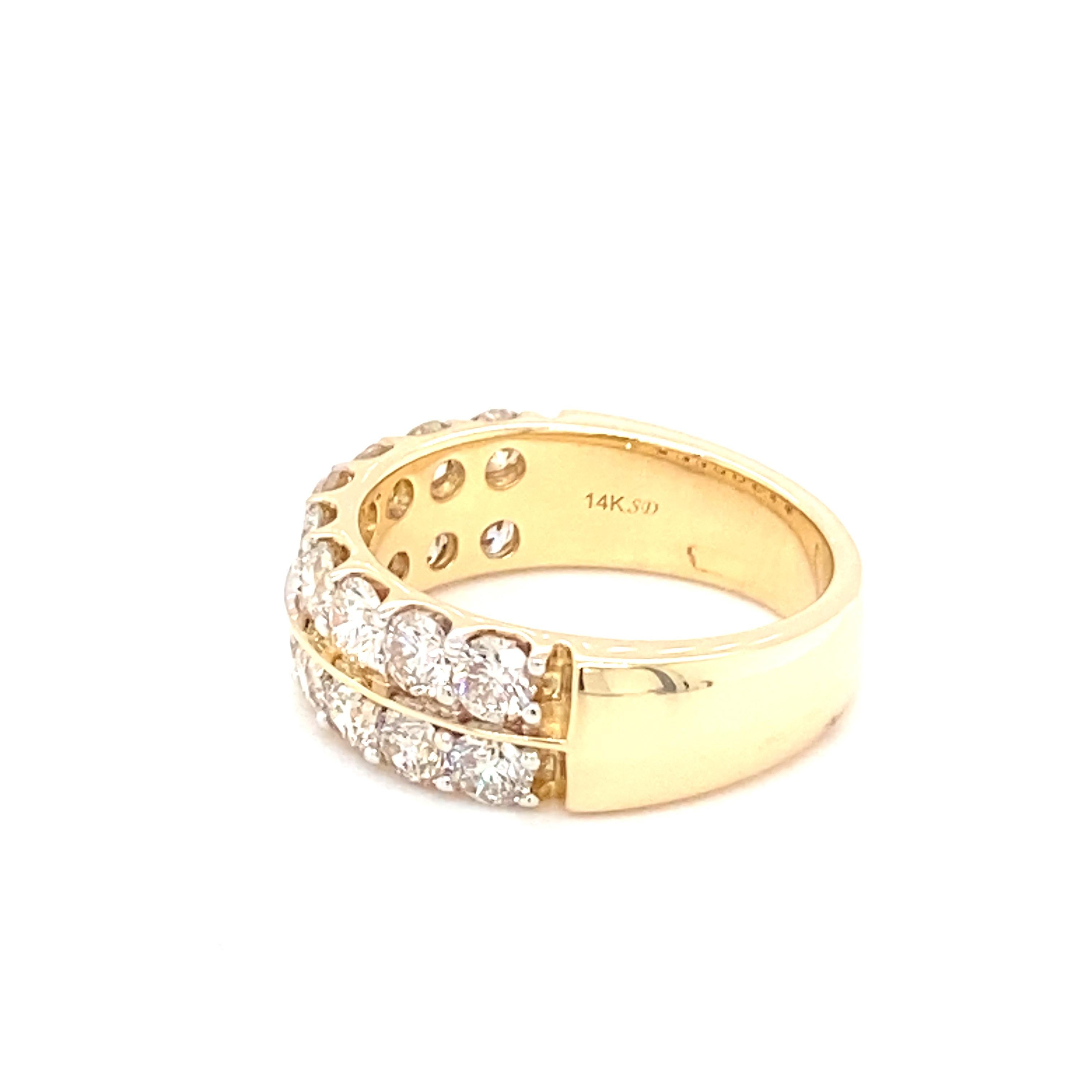 3.00 Carat Diamond Yellow Gold Band Ring For Sale 5