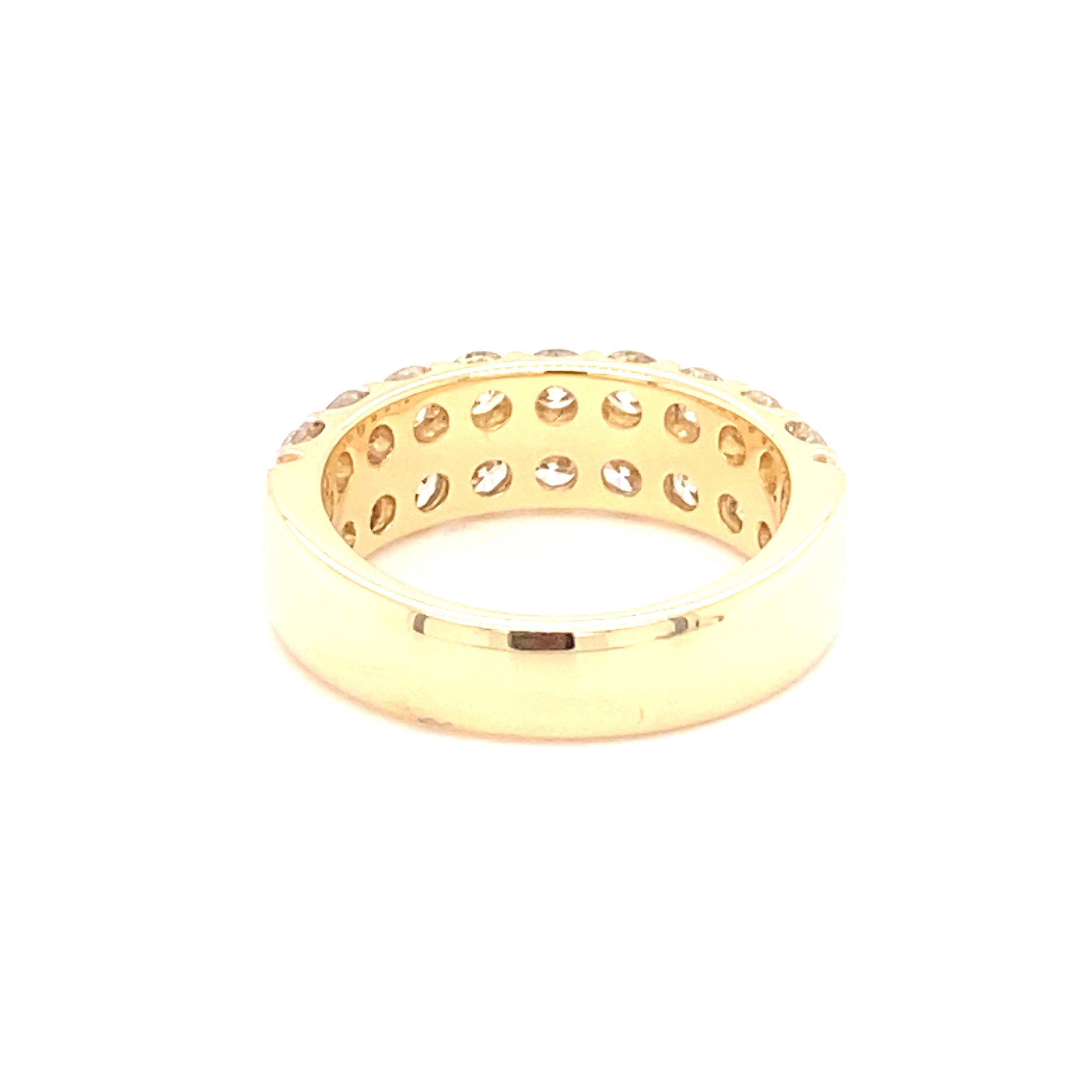 3.00 Carat Diamond Yellow Gold Band Ring For Sale 2