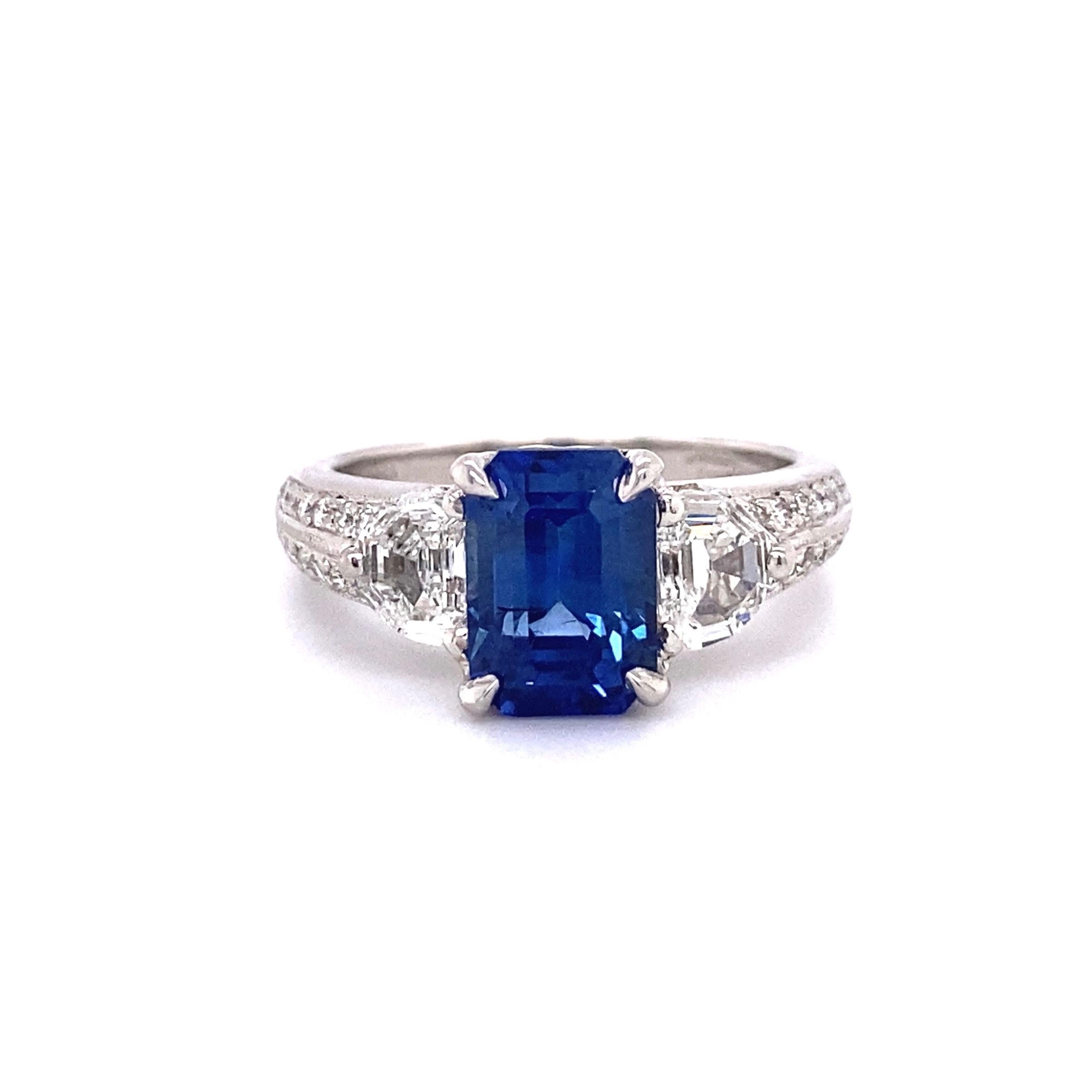Women's 3.00 Carat Emerald Cut Sapphire and Diamond Platinum Ring Estate Fine Jewelry For Sale