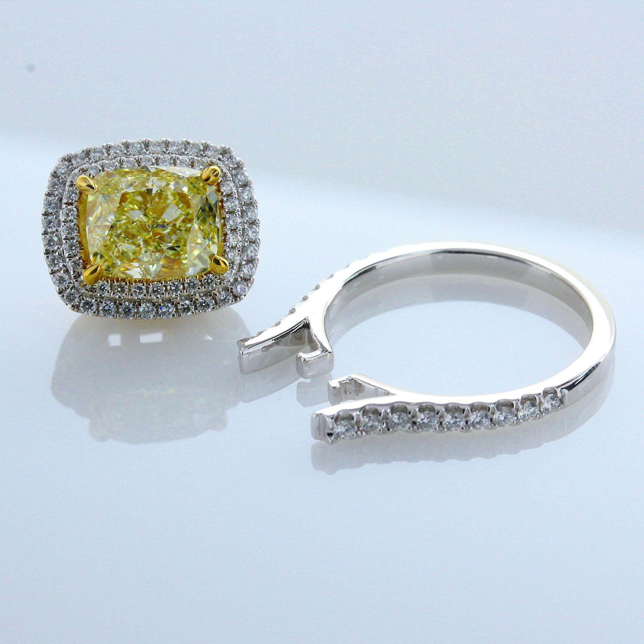 Contemporary 3.00 Carat Fancy Yellow Cushion Shape VS1 Diamond Reversible Ring Pendant 18K For Sale