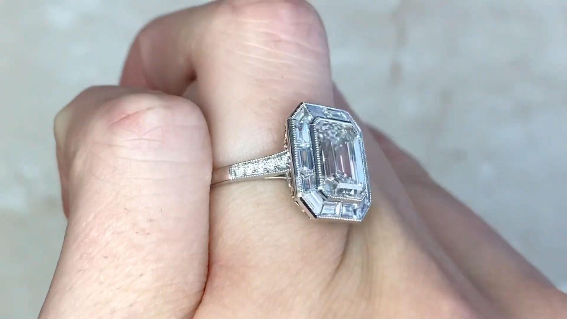 Emerald-Cut Diamond Engagement Ring (GIA Approx. 3.00-Carats), Platinum For Sale 1