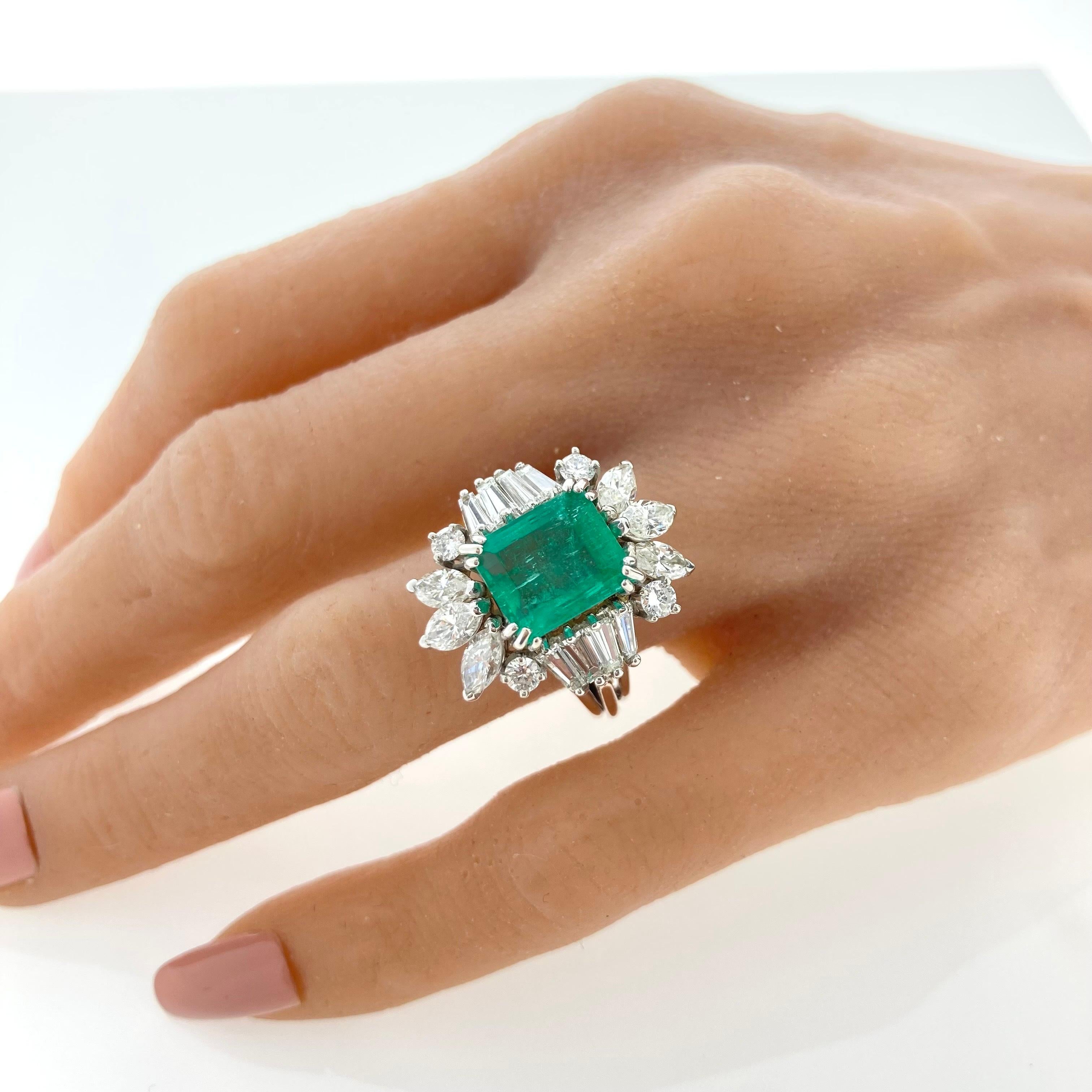 Emerald Cut 3.00 Carat Green Emerald & Diamond Ring In 14k White Gold For Sale