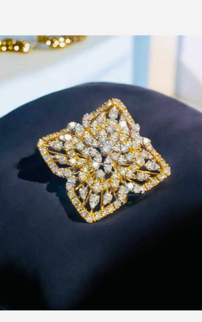 Bague cocktail en or avec diamants naturels de 3,00 carats Pour femmes en vente