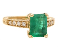 3.00 Carat Natural Emerald and Diamond 14 Karat Solid Yellow Gold Ring