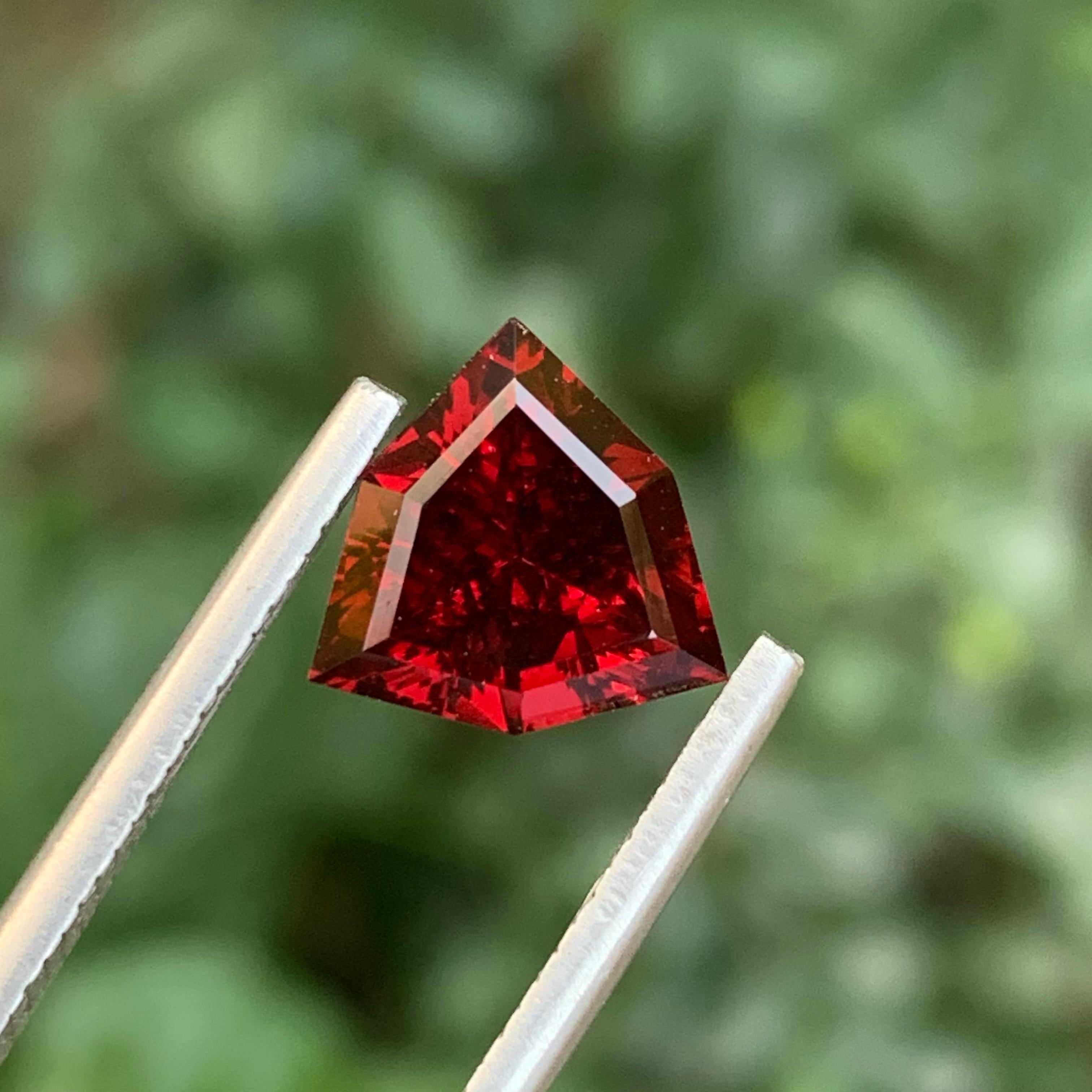 3,00 Karat Natürlicher Facettierter Rhodolith Granat Schildschliff Edelstein im Angebot 3