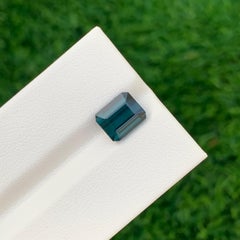 3.00 Karat Natürlicher loser Indicolith Turmalin Smaragd Form Edelstein