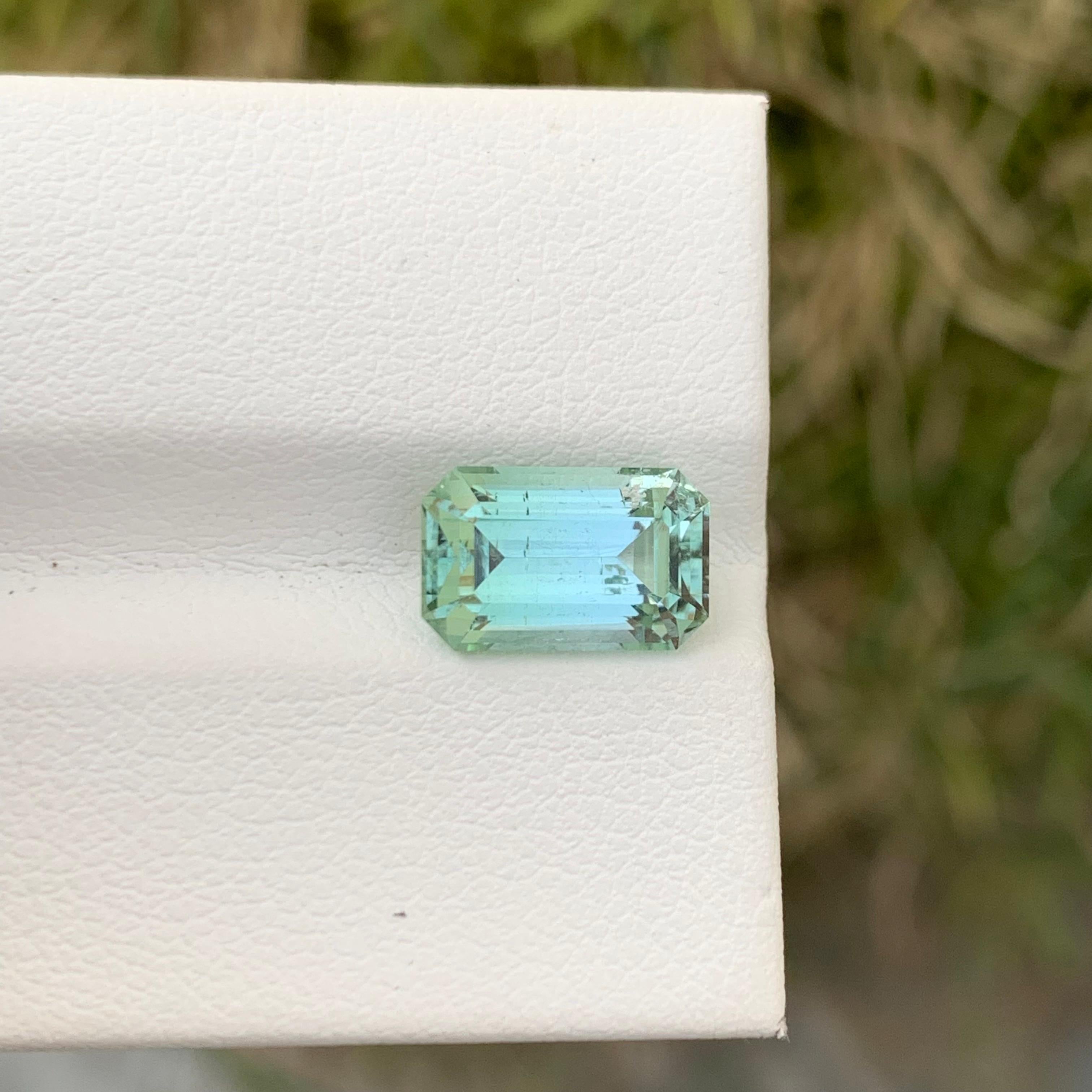 3.00 Carat Natural Loose Mint Tourmaline Emerald Shape Gems For Jewellery In New Condition For Sale In Peshawar, PK
