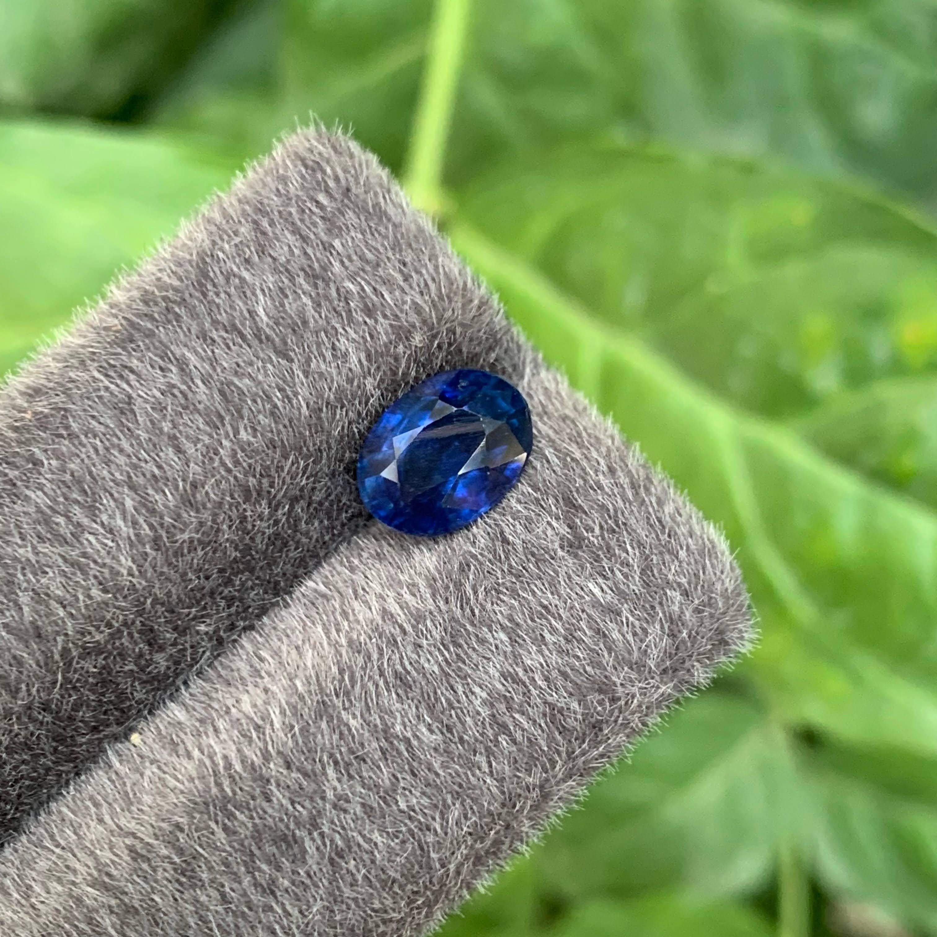 3.00 Carat Natural Loose Royal Blue Sapphire Stone Oval Cut Sri Lankan Gemstone For Sale 6