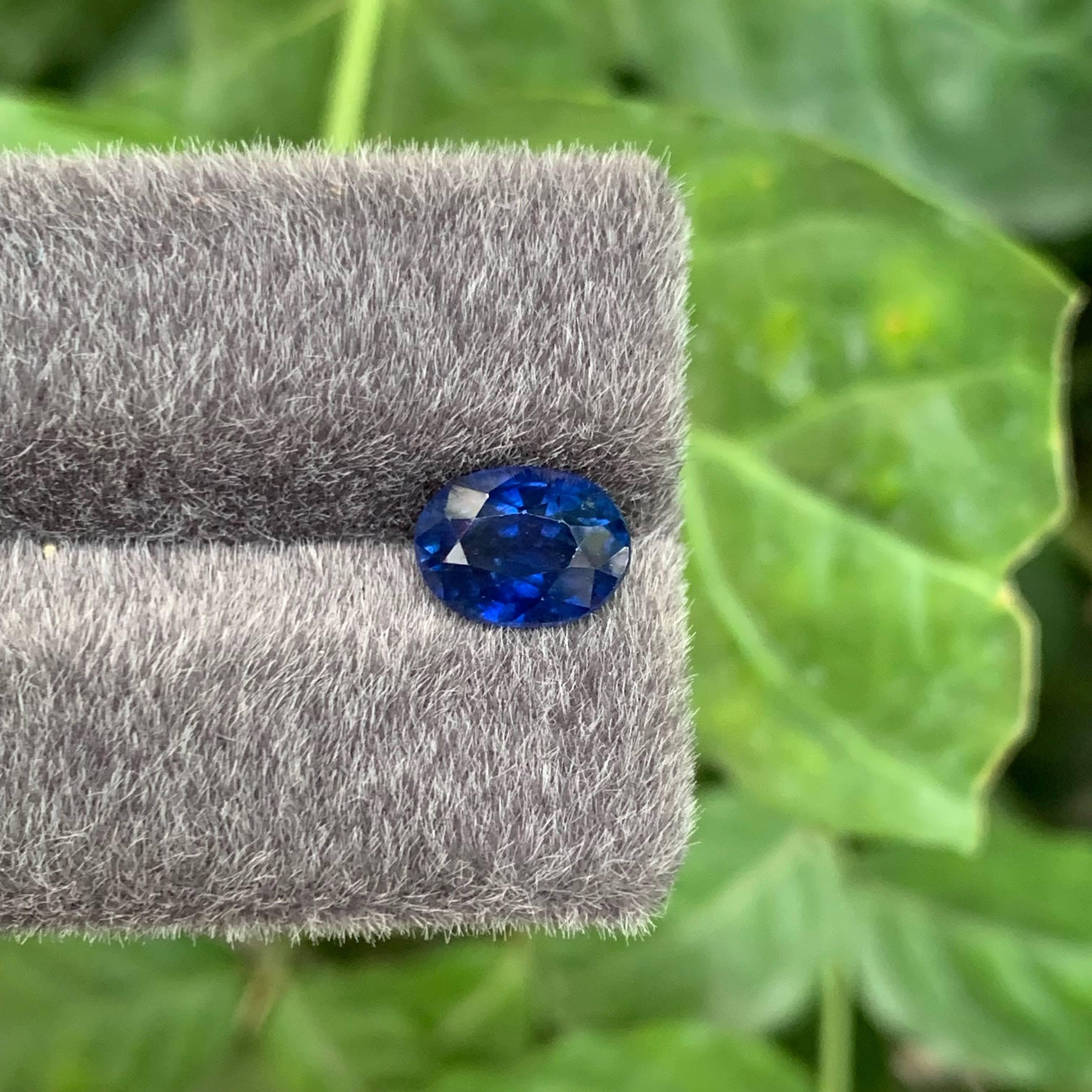 3.00 Carat Natural Loose Royal Blue Sapphire Stone Oval Cut Sri Lankan Gemstone For Sale 2