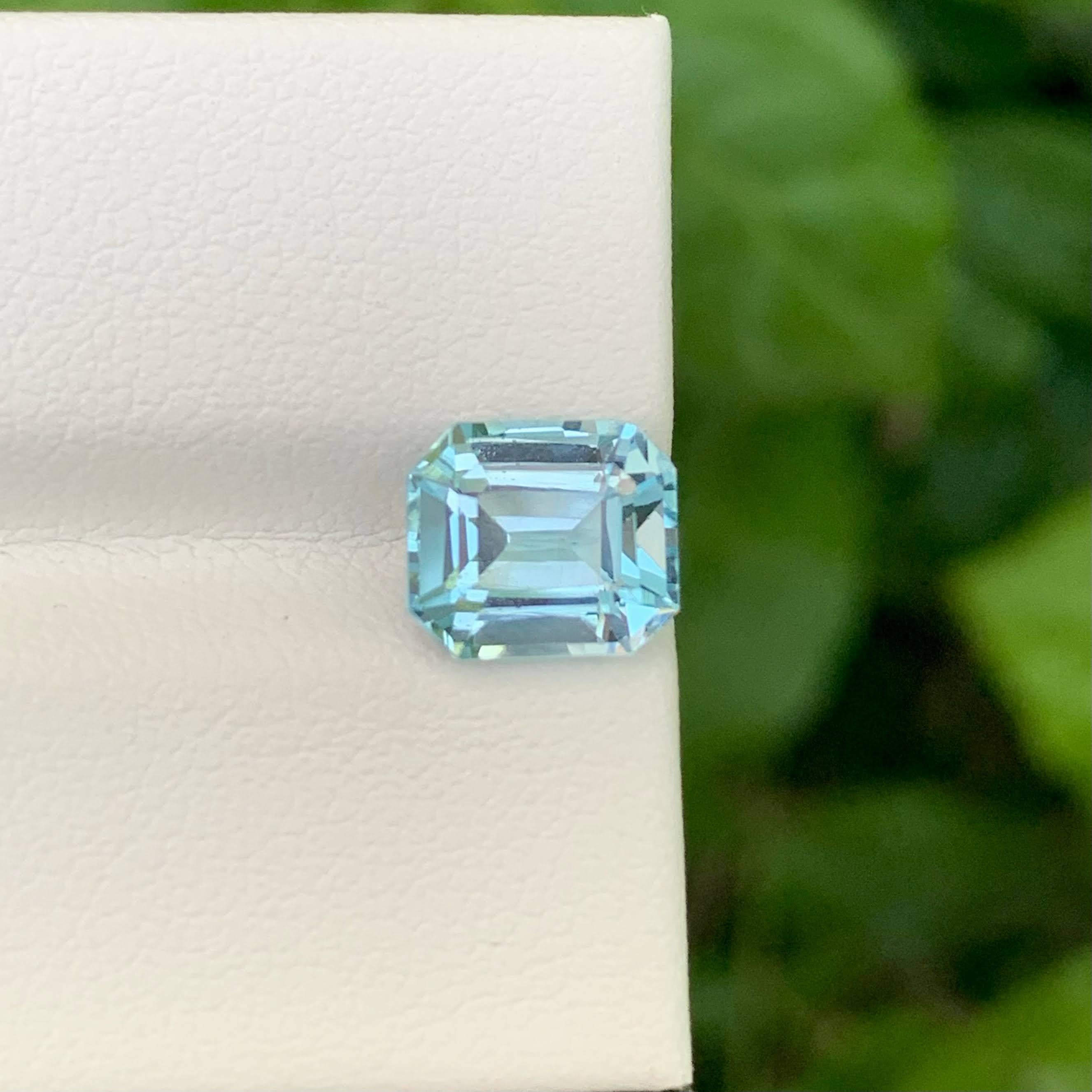 Peso 3,00 carati 
Dimensioni 8,6x7,5x5,4 mm
Trattamento Nessuno 
Origine Africa 
Clarity Loup Clean 
Forma Taglio Smeraldo 




Ti presentiamo un'abbagliante gemma sciolta di Topazio Blu Cielo da 3,00 carati, con un bellissimo taglio a smeraldo e