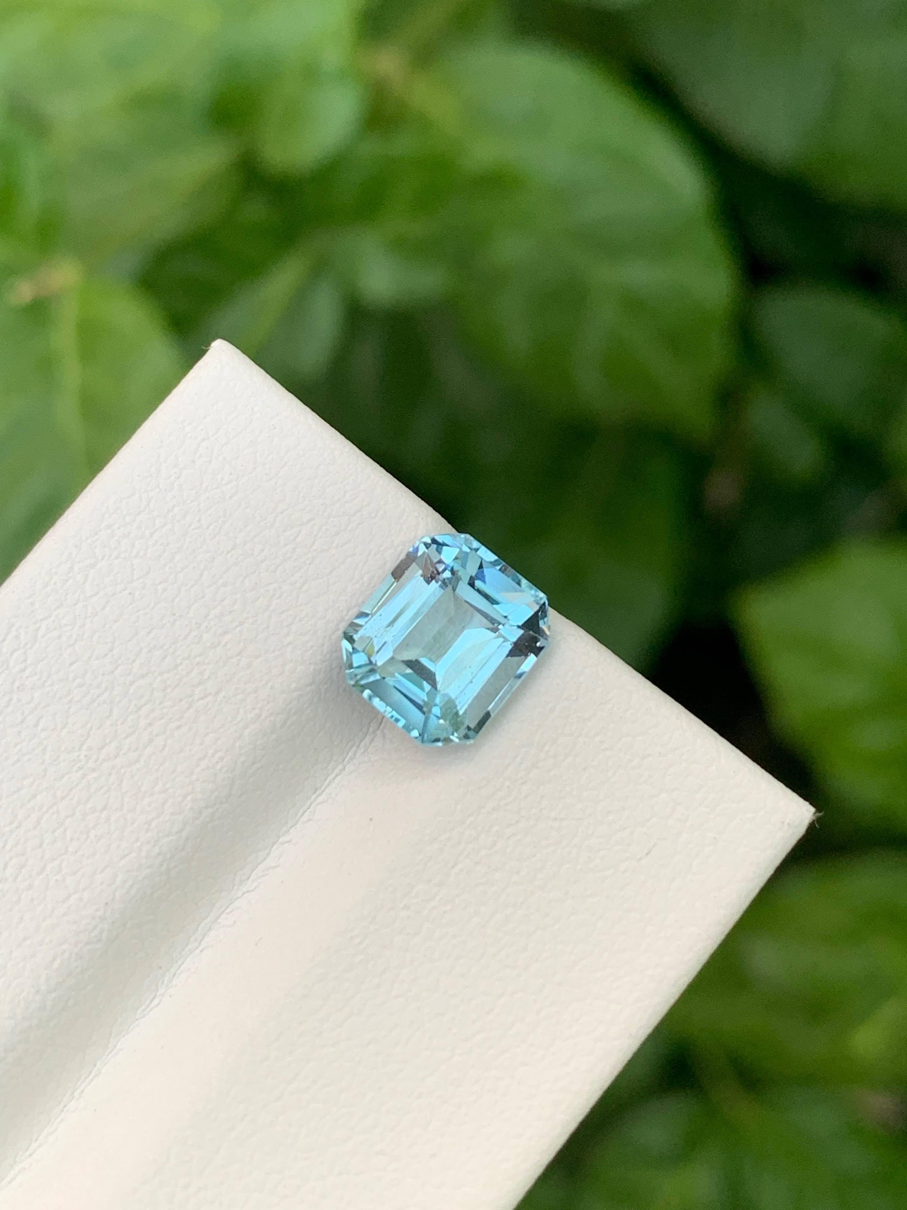 Moderno 3,00 Carati Nature sciolti Topazio Azzurro Pietra africana taglio smeraldo in vendita