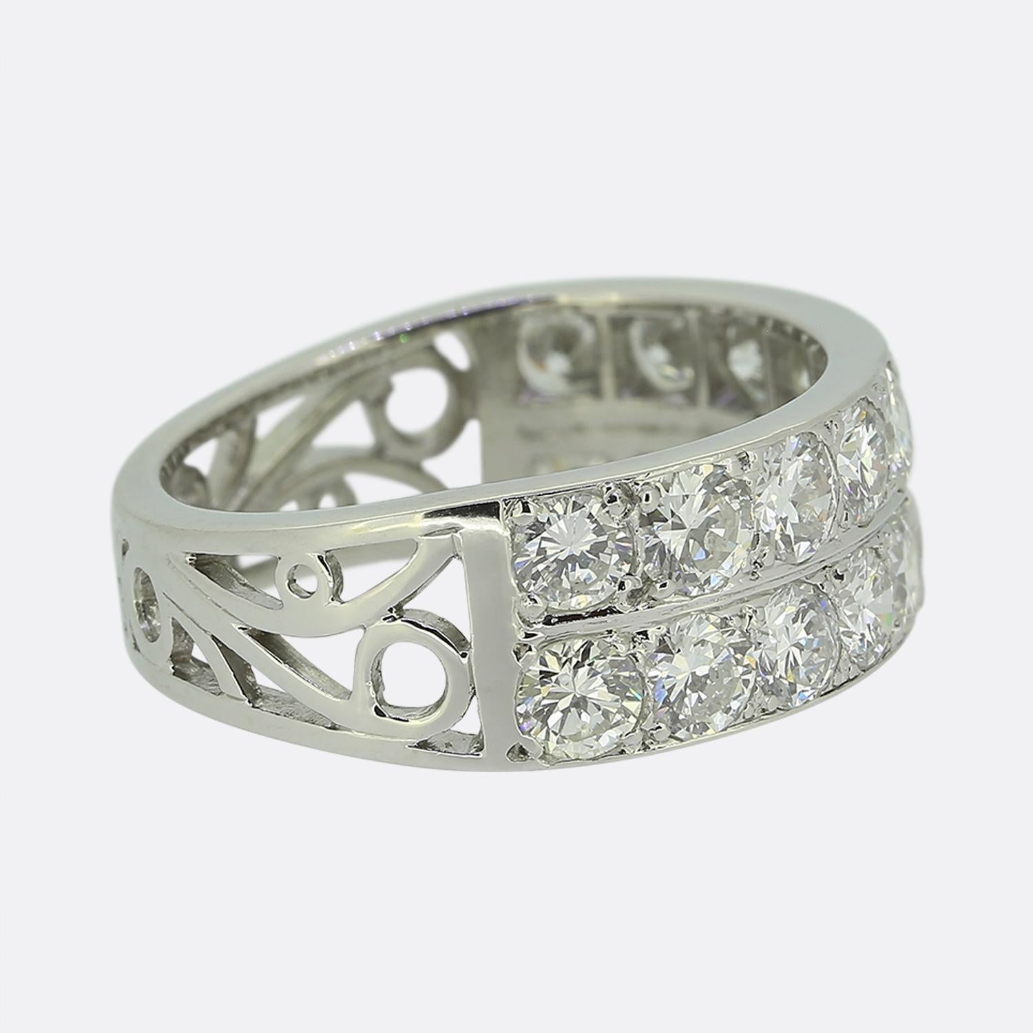 Taille vieille Europe 3.00 Carat Old Cut Diamond Double Row Ring (bague à double rangée de diamants) en vente
