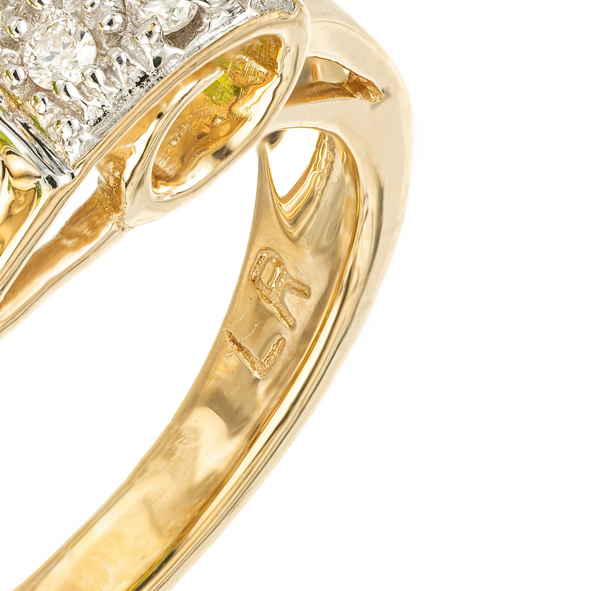 Sortija de oro con peridoto ovalado de 3,00 quilates y diamantes en espiral en venta 3