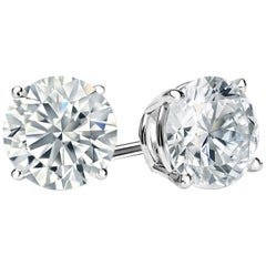 3.00 Carat Princess Brilliant Cut Diamond Stud Earrings 18 Karat Gold Setting