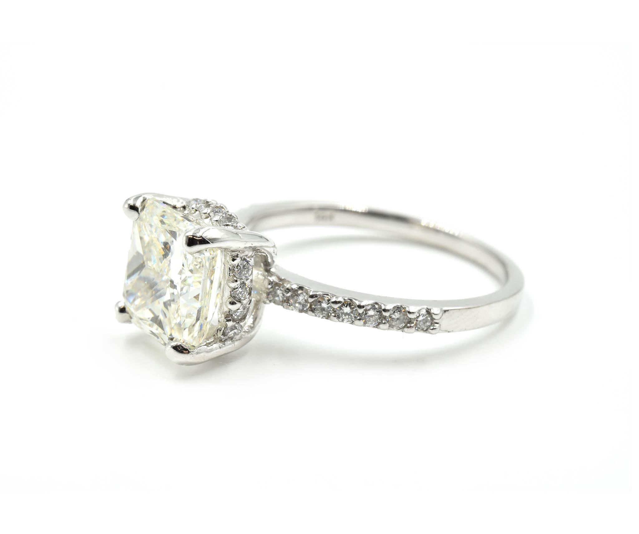 3.00 Carat Radiant Cut GIA Certified Diamond Engagement Ring 14 Karat White Gold In Excellent Condition In Scottsdale, AZ
