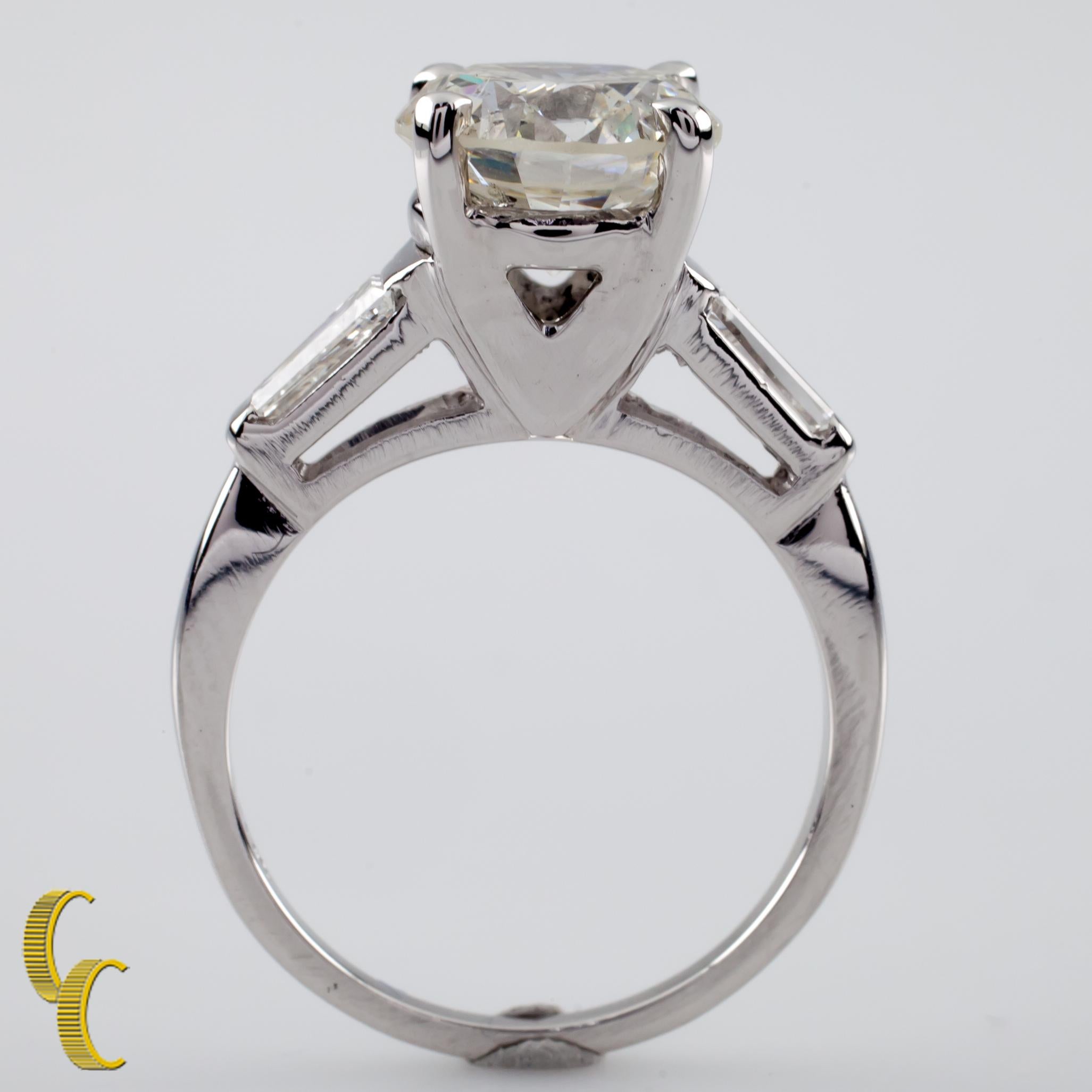 3.00 Carat Round Brilliant Diamond 18 Karat White Gold Engagement Ring In Excellent Condition In Sherman Oaks, CA