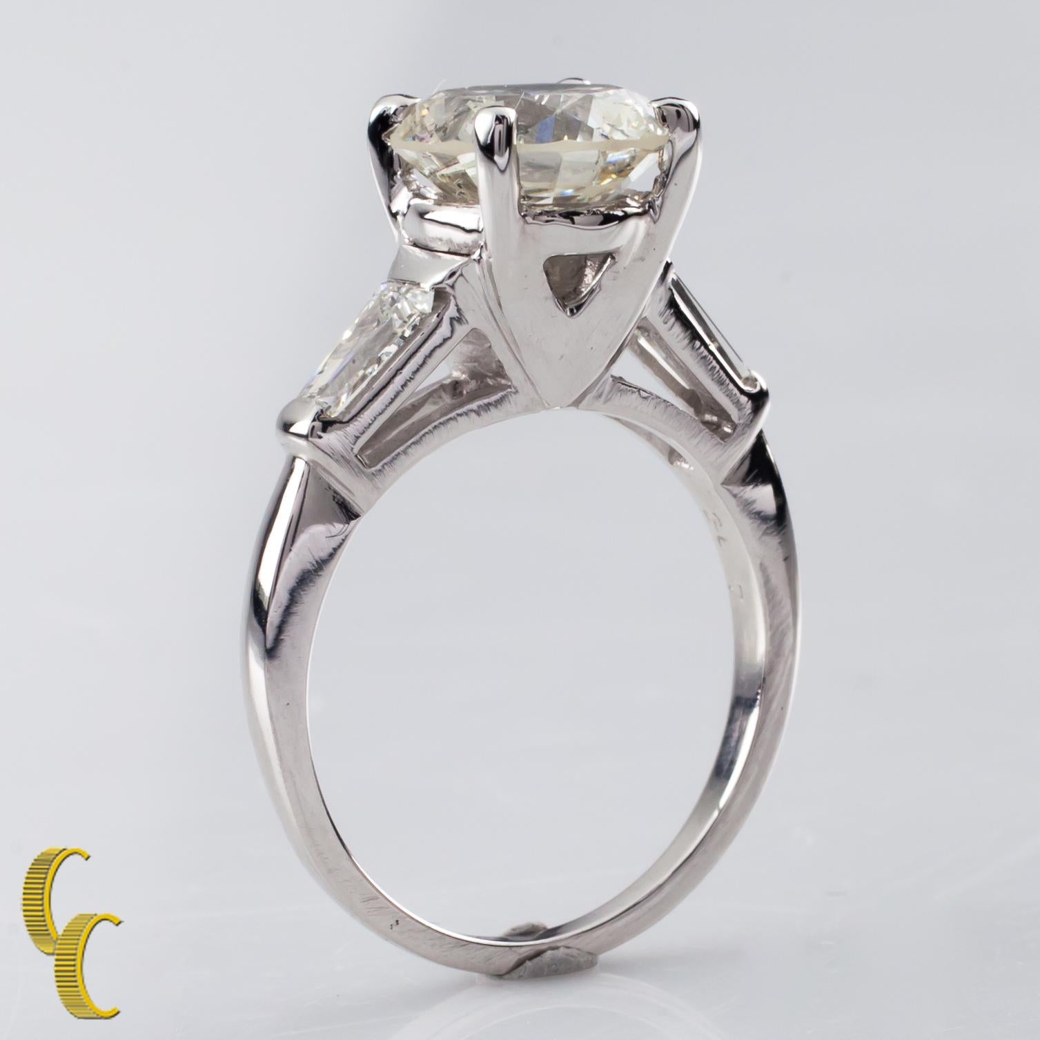 Women's 3.00 Carat Round Brilliant Diamond 18 Karat White Gold Engagement Ring