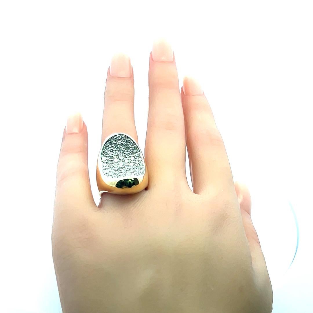 Anillo de cóctel de oro amarillo de 18 quilates con diamante I SI brillante redondo de 3,00 quilates en venta 3
