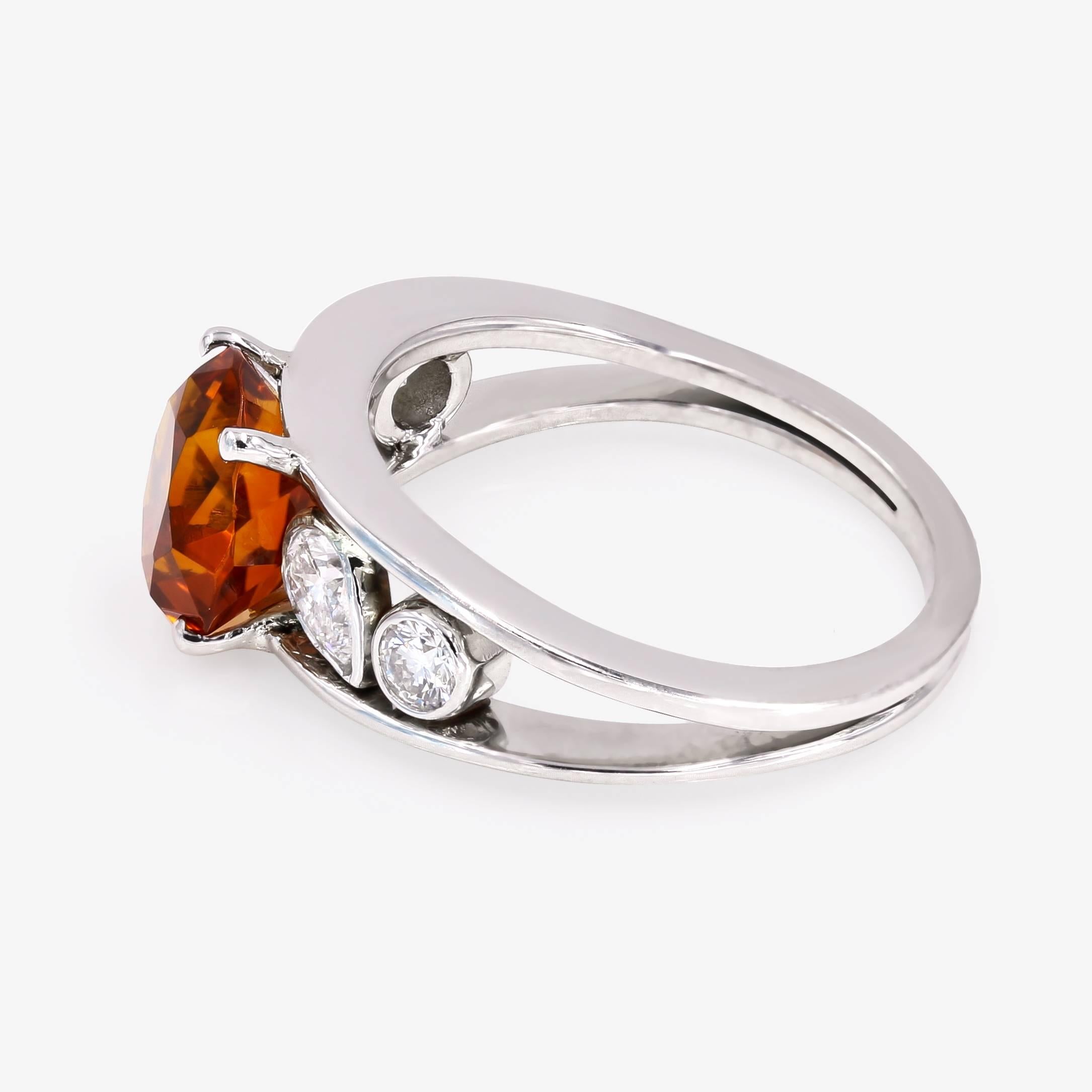 3.00 Carat Round Citrine and Diamond Ring In New Condition For Sale In Chicago, IL