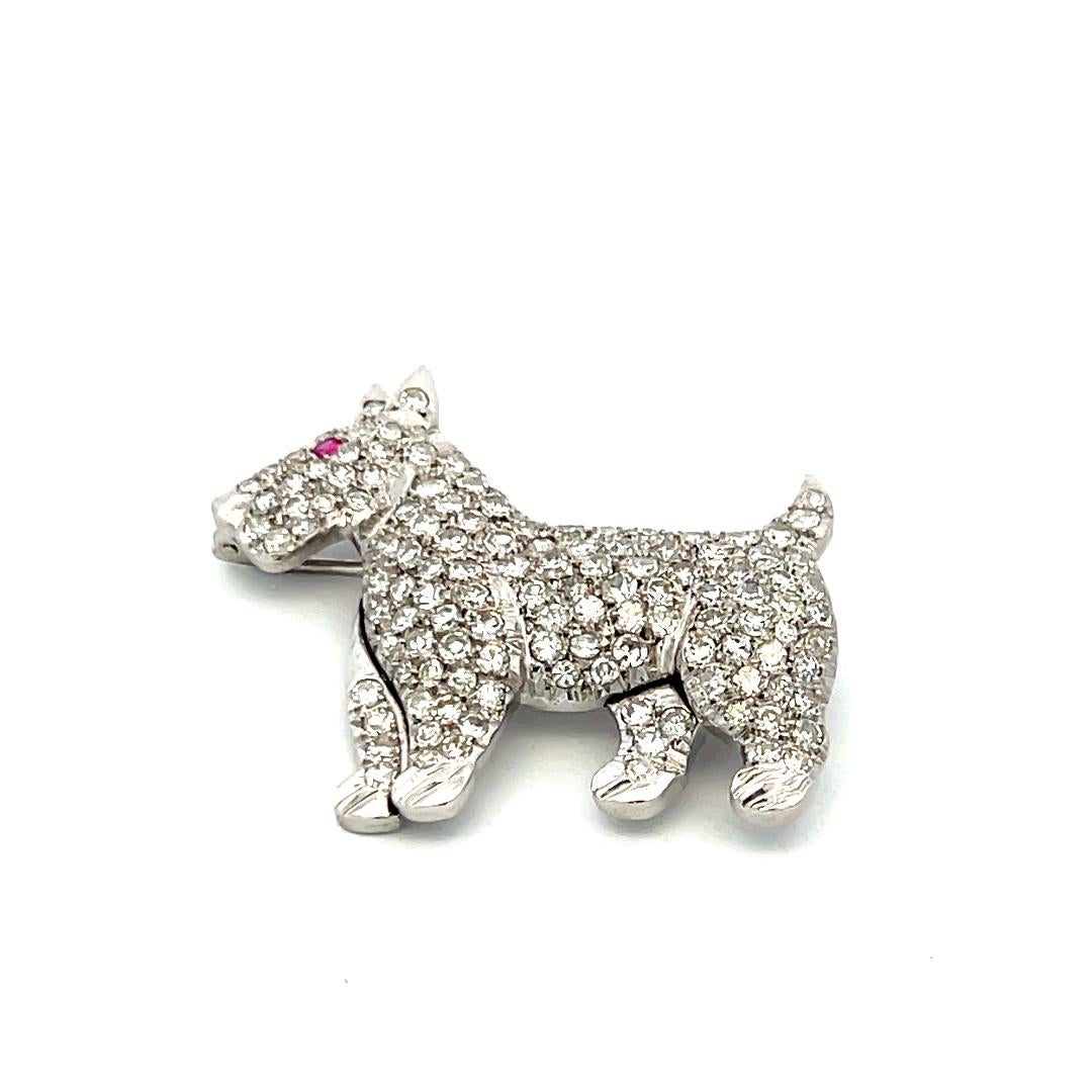 Diamante redondo de 3,00 quilates Rubí de 0,02 quilates Broche de oro blanco de 18 quilates en venta 3